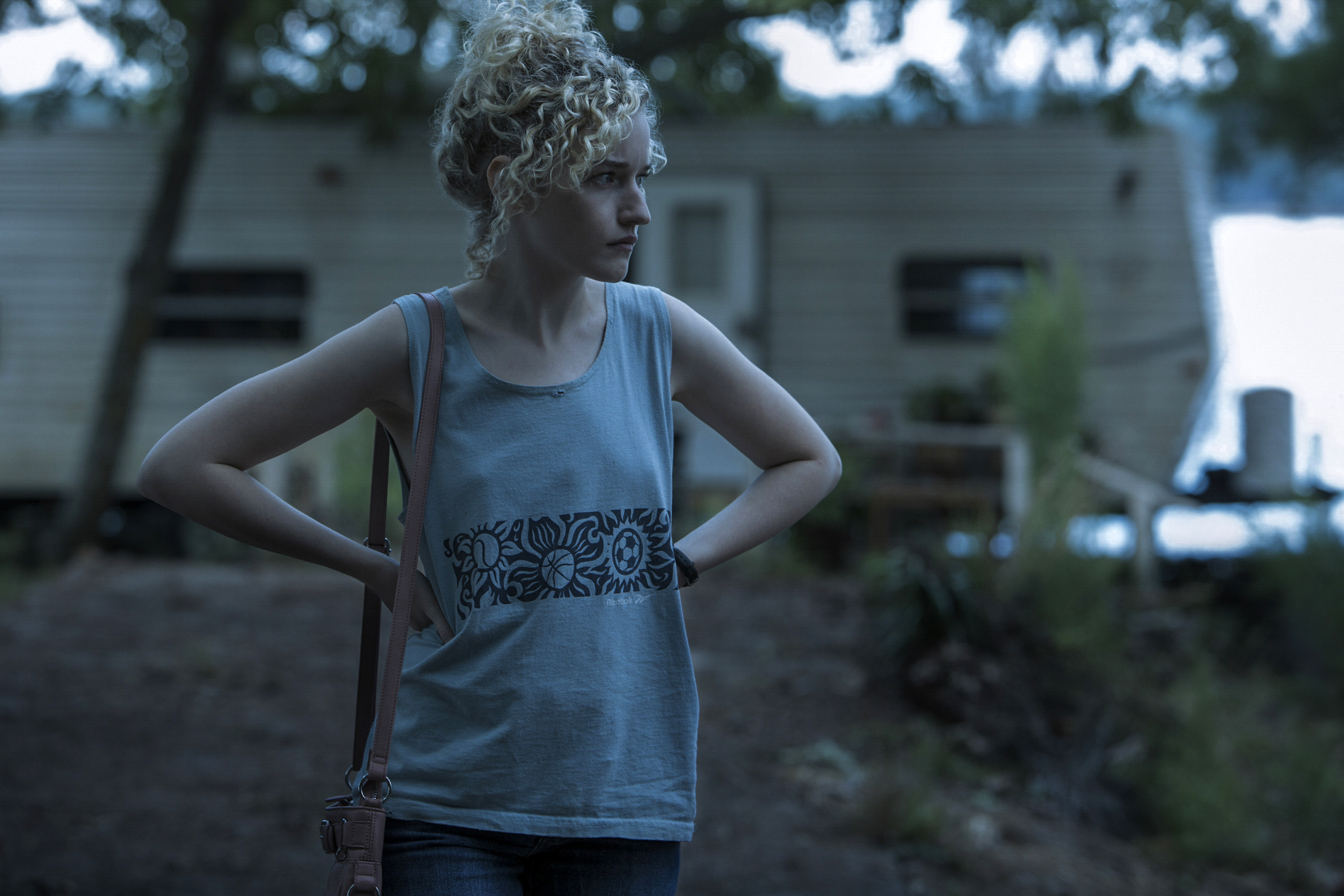 Julia Garner, HD wallpapers, Stunning backgrounds, Beautiful actress, 3000x2000 HD Desktop