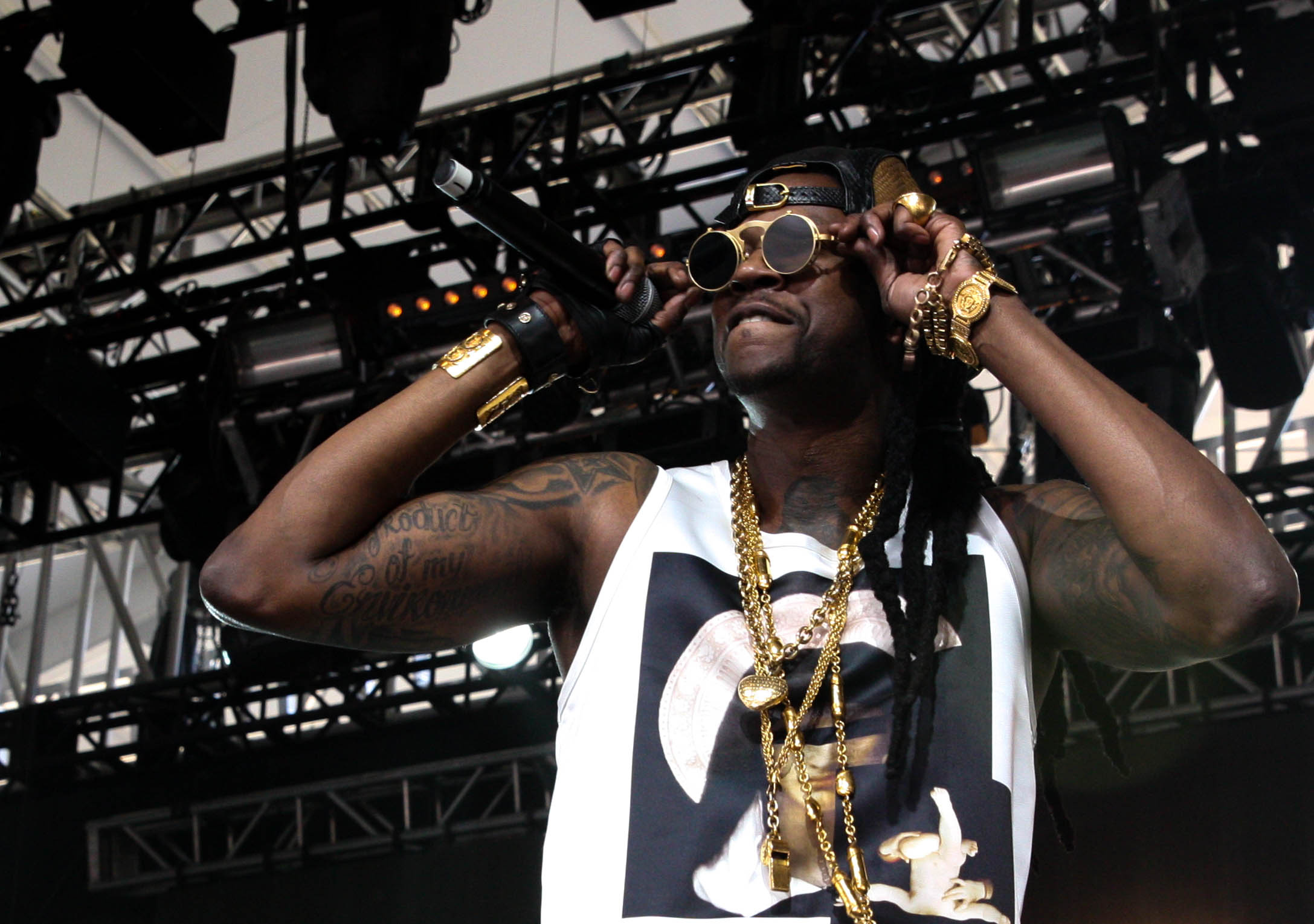 2 Chainz, Hip-hop artist, Catchy beats, Lyrical prowess, 2180x1530 HD Desktop
