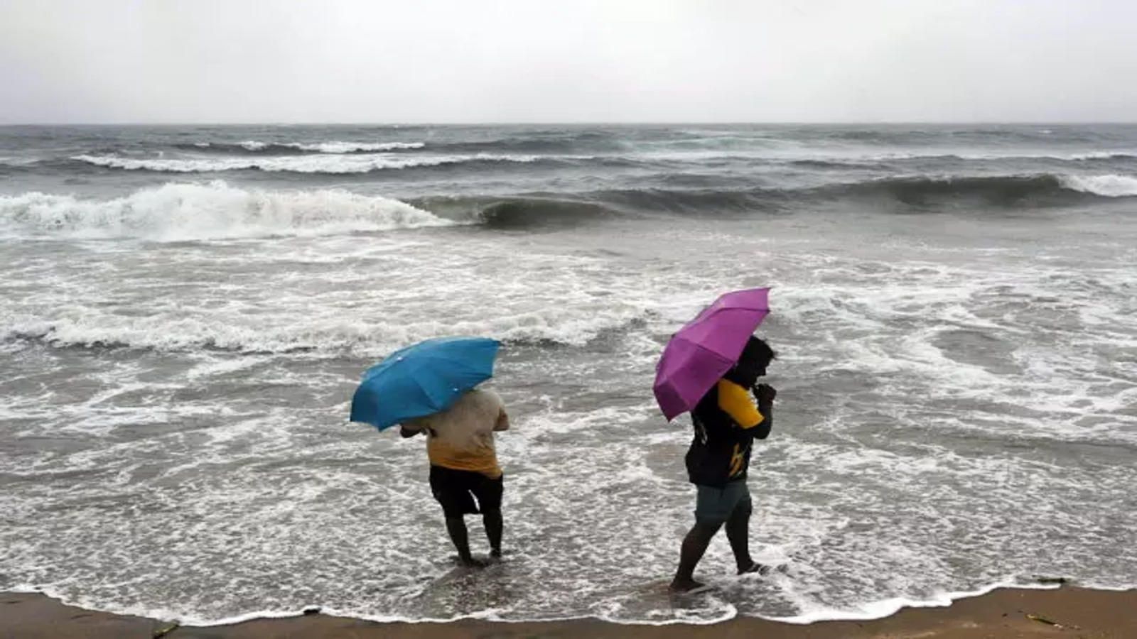 Chennai rains: Marina Beach flooded due 1600x900
