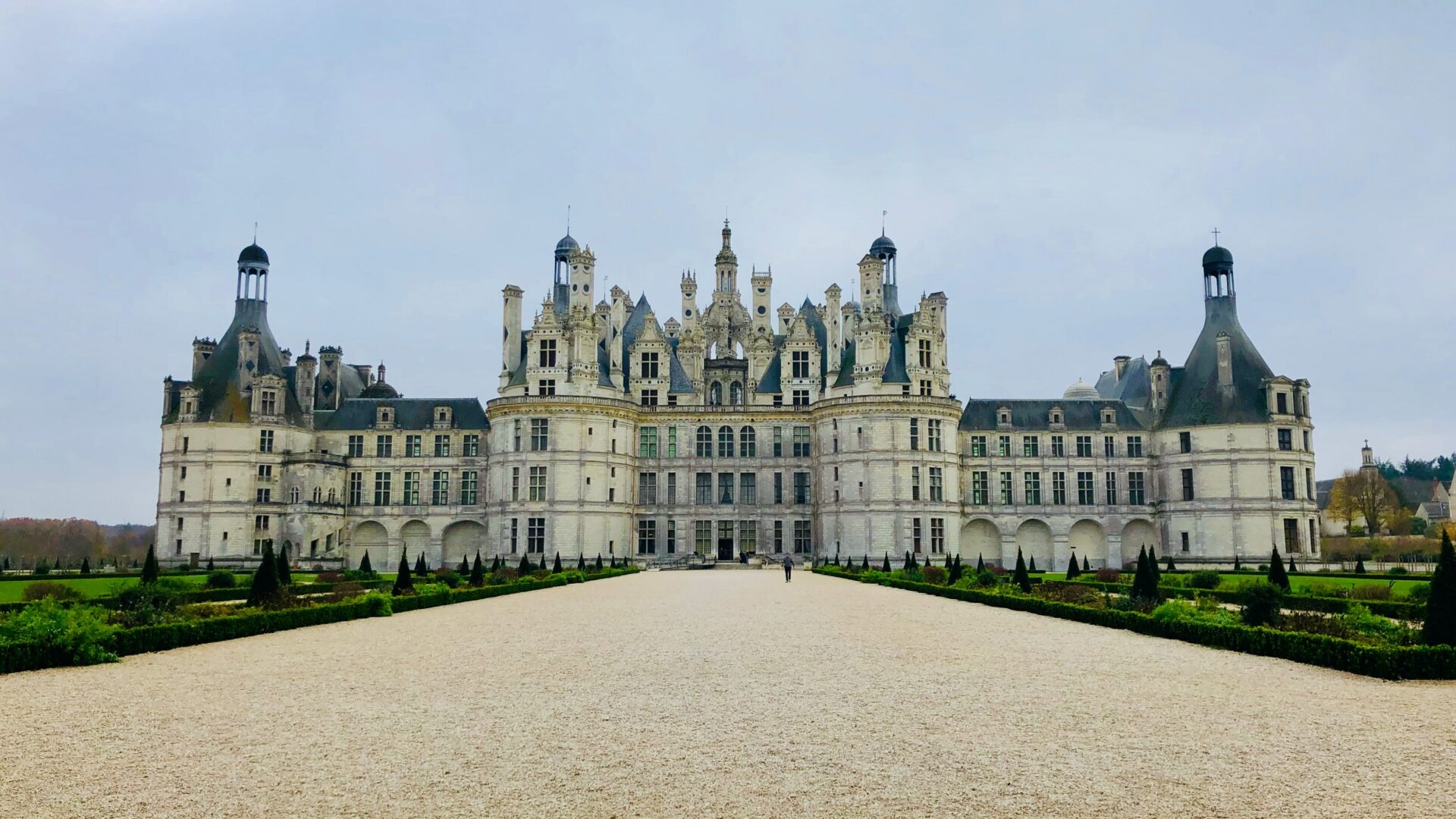 Luxury holidays, Loire Valley, Academie des Arts, 1920x1080 Full HD Desktop