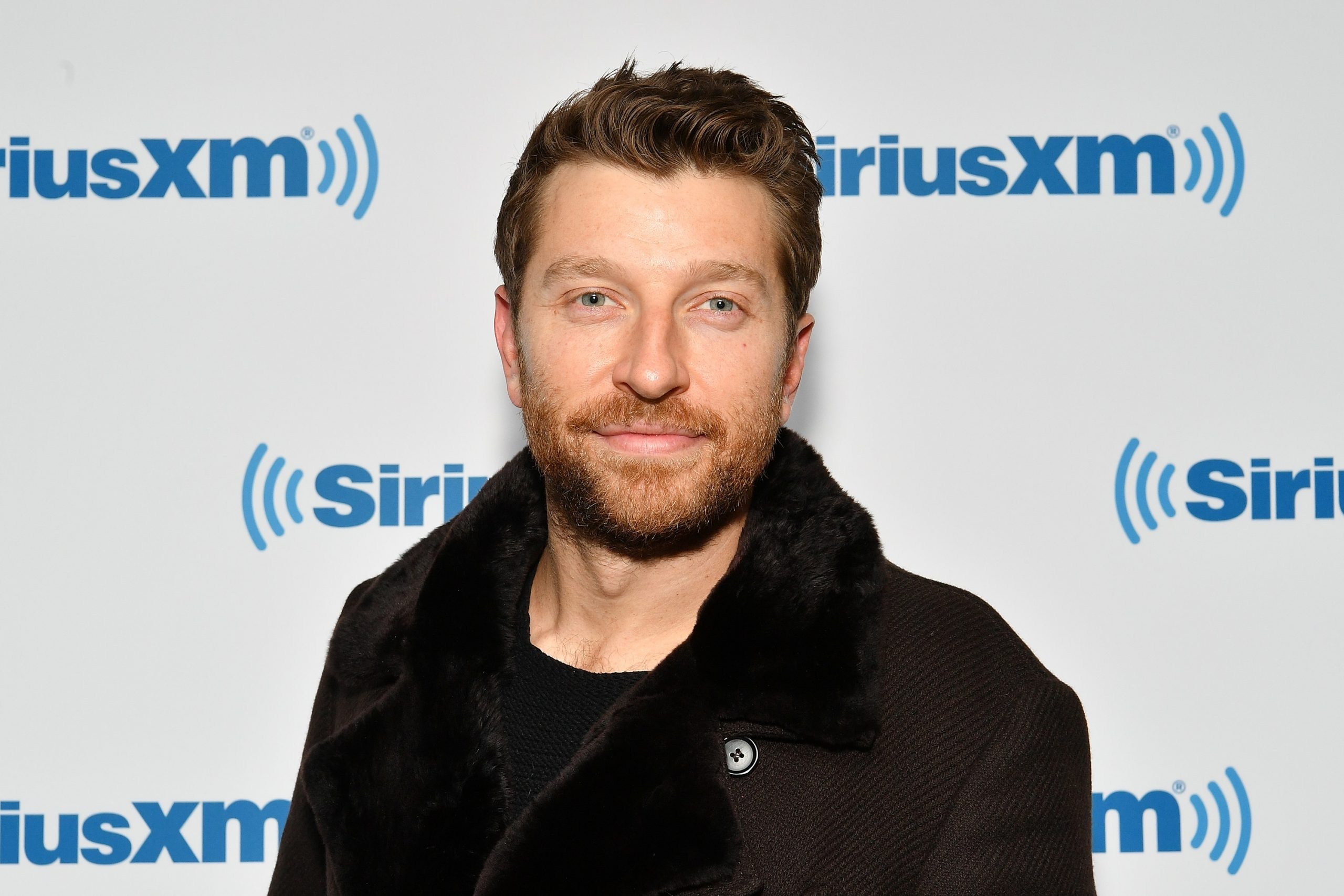 Brett Eldredge music, COVID-19 diagnosis, Chicago tour, Nashville artist, 2560x1710 HD Desktop