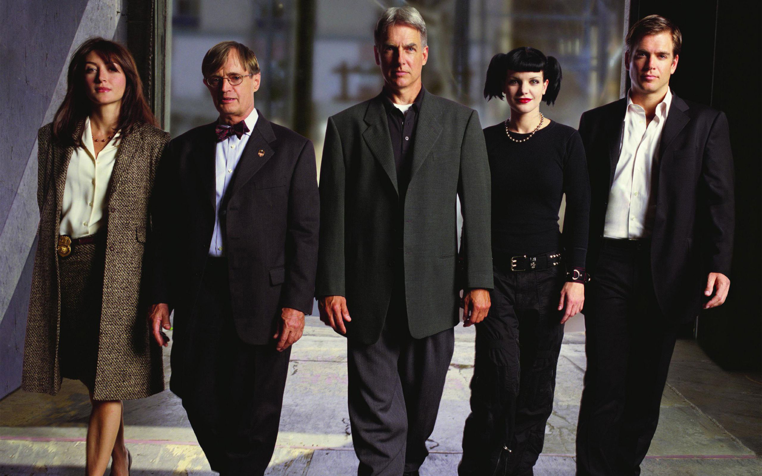 NCIS Season 19, Investigative service drama, Long-running show, Crime-solving team, 2560x1600 HD Desktop