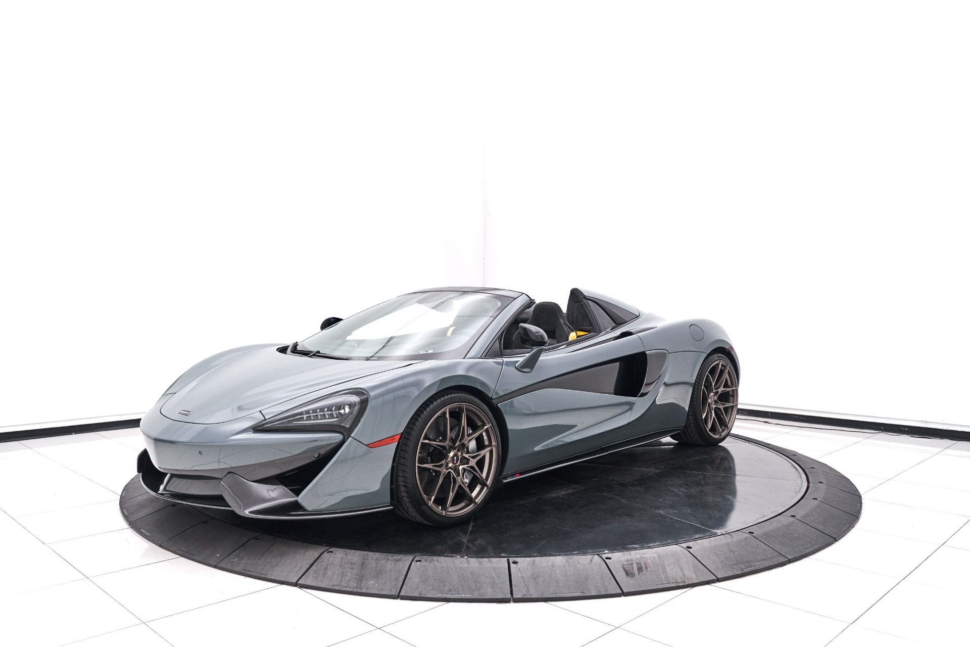 McLaren 570S, Used car for sale, Exquisite details, Las Vegas showroom, 1920x1280 HD Desktop