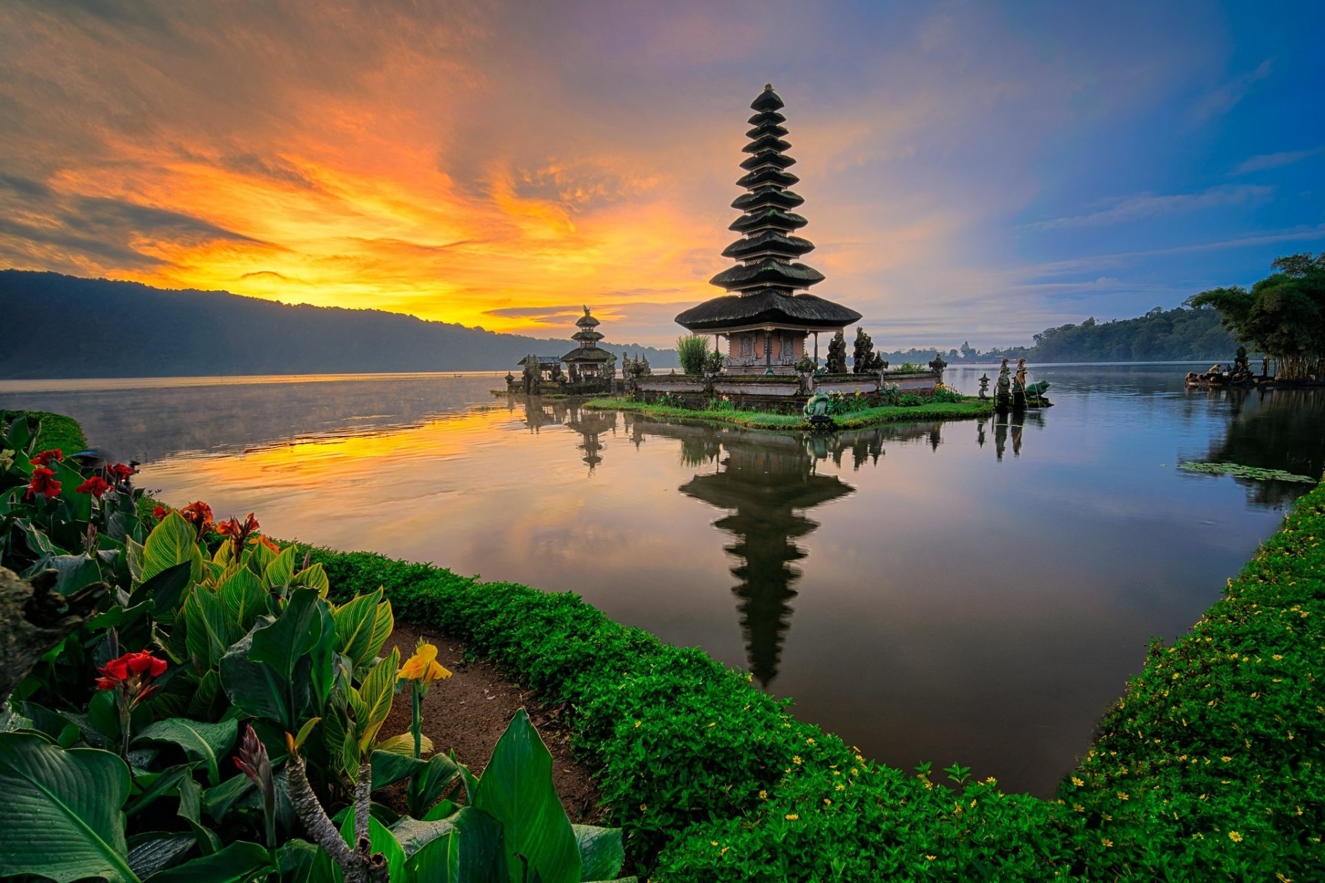 Bali spirituality, Brahma's blessings, Divine energy, Inner peace, 1920x1280 HD Desktop