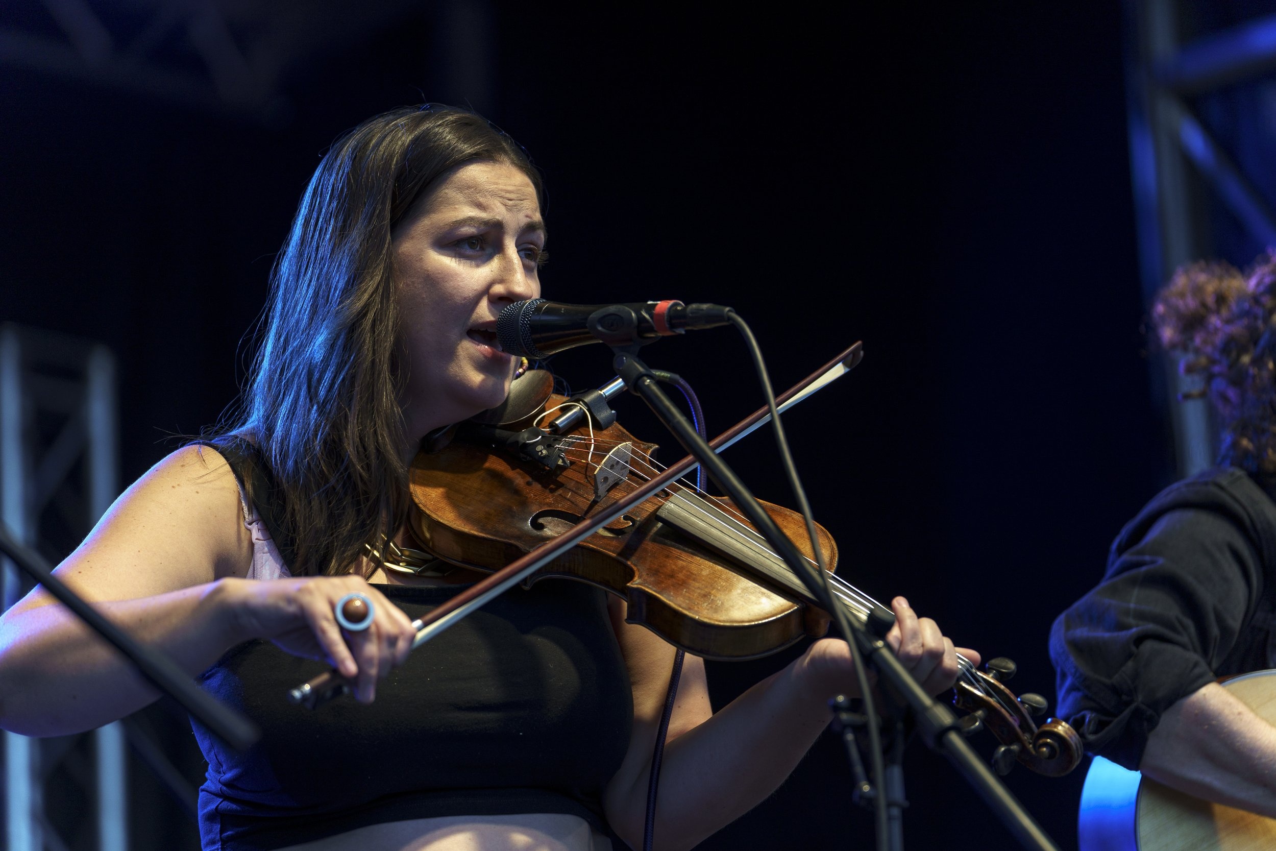 Isabel Ritchie, The Strumbellas Wallpaper, 2500x1670 HD Desktop
