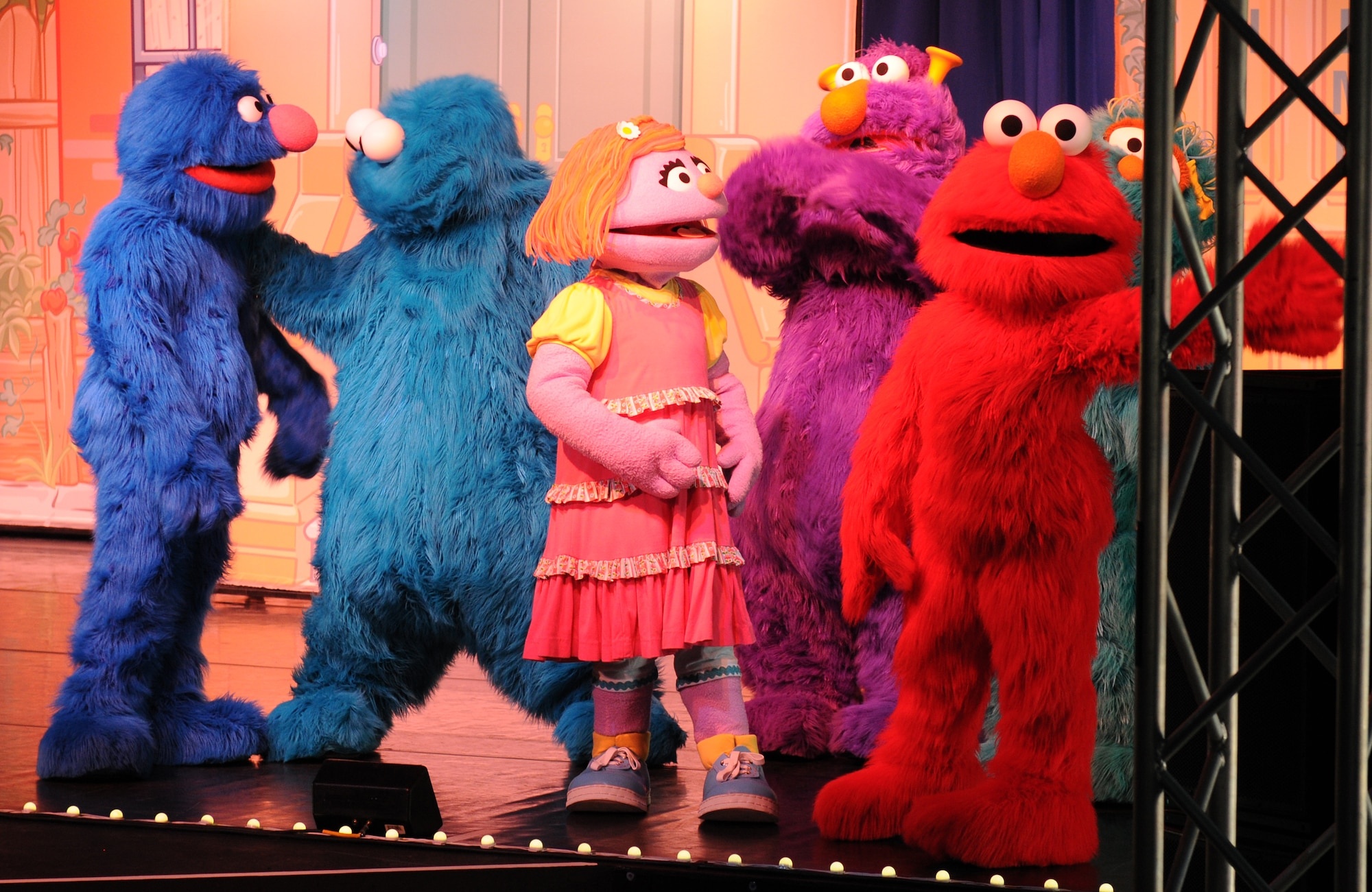 Sesame Street Animation, USO experience for military families, Supportive entertainment, Community connection, 2000x1310 HD Desktop