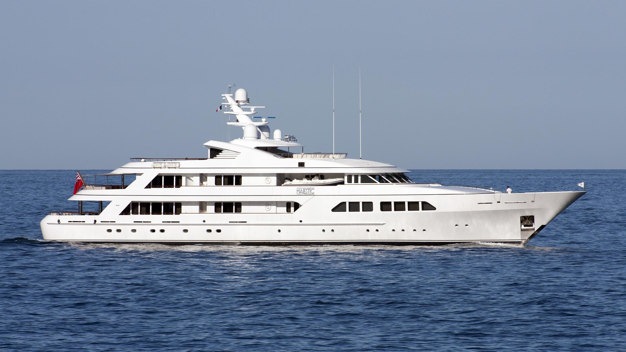 Majestic yacht Feadship, Timeless beauty, Elegantly crafted, Sailing treasure, 2560x1440 HD Desktop