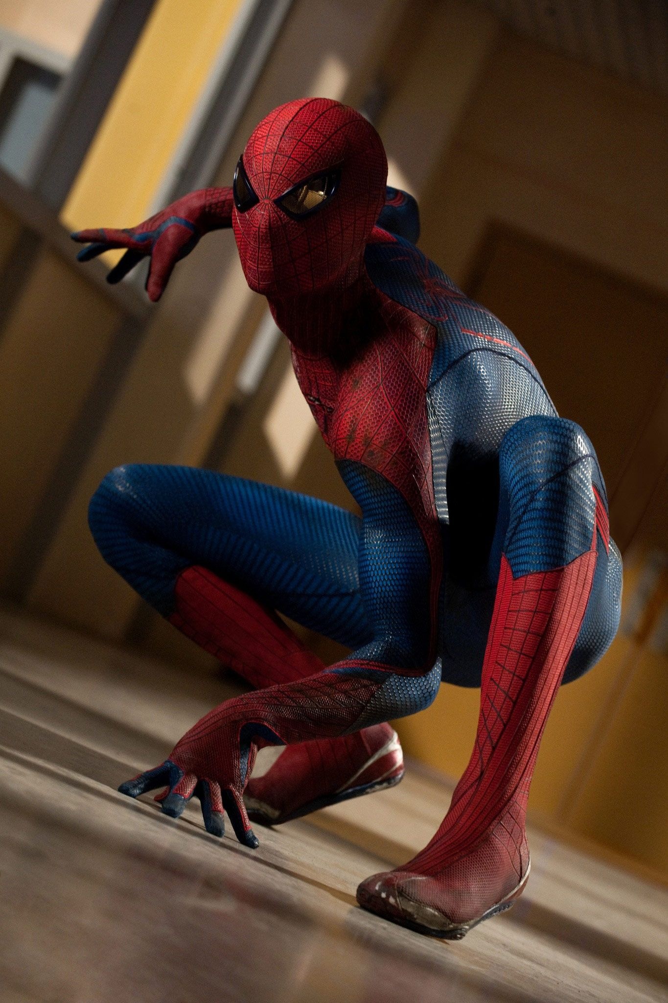 The Amazing Spider-Man, Andrew Garfield Spider-Man, high school hallway, HD Phone wallpaper