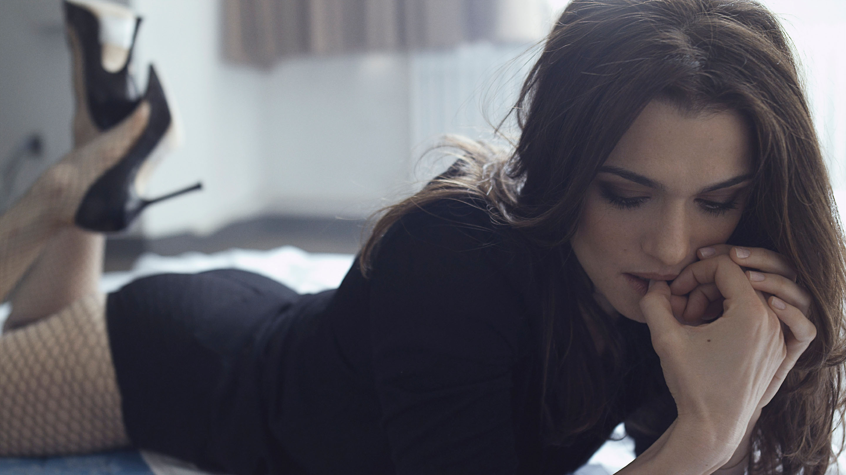 Rachel Weisz, High-definition image, Famous star, Movie wallpaper, 2880x1620 HD Desktop