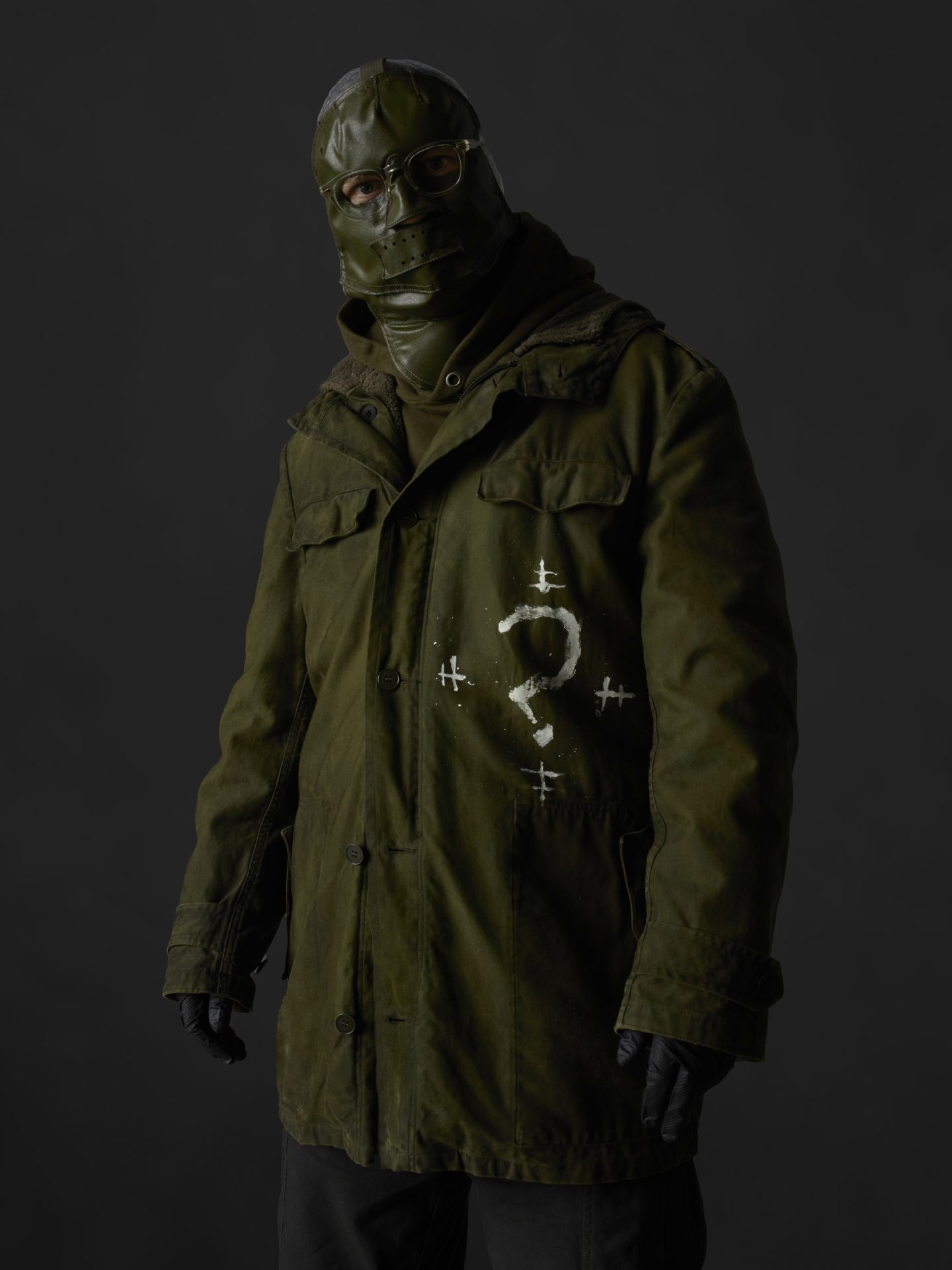 New Batman images, Riddler and Penguin reveal, Nerdist's article, 1440x1920 HD Phone