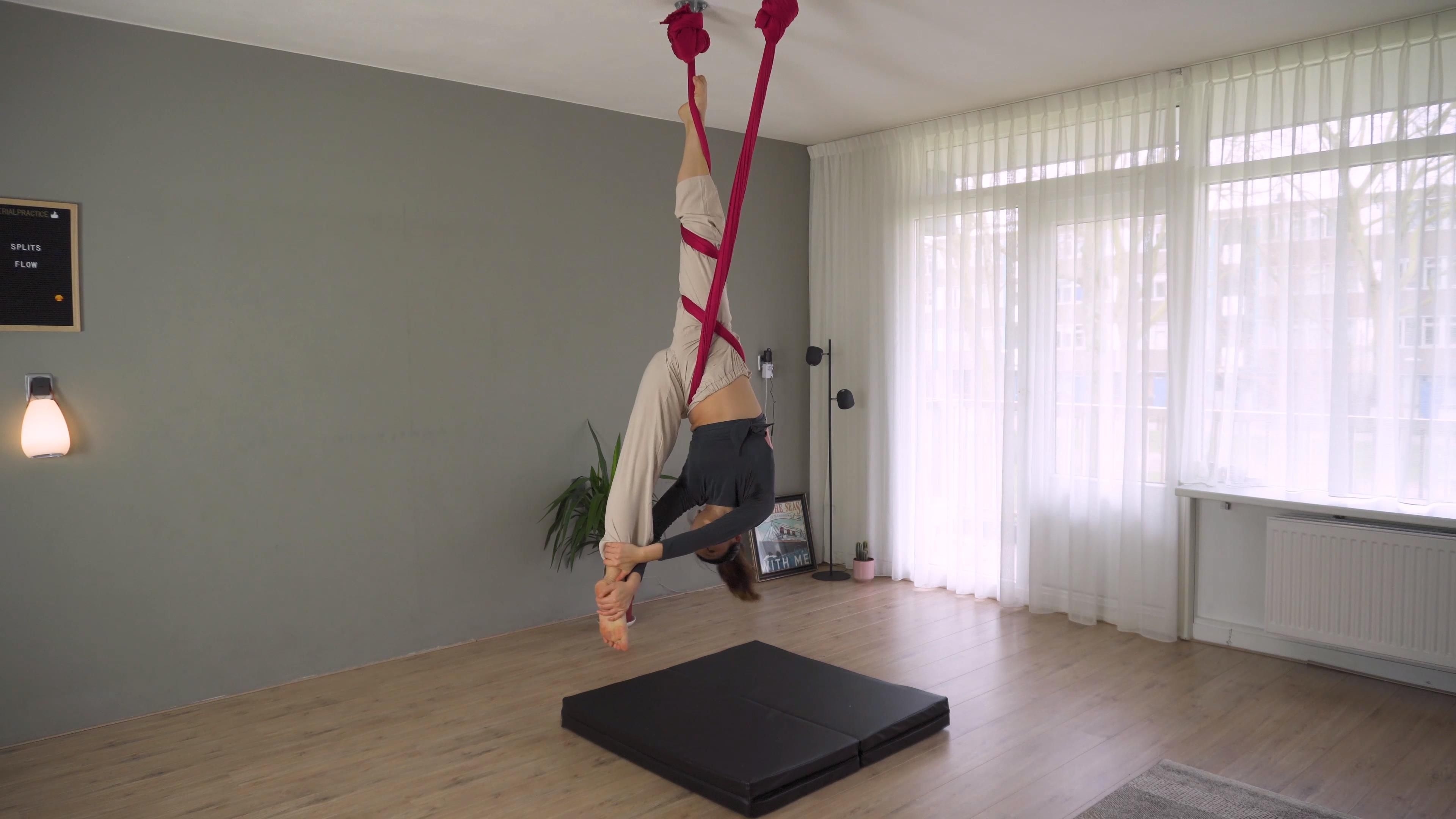 Aerial Silks, Aerial dance flow, Beginners video, Aerial yoga, 3840x2160 4K Desktop