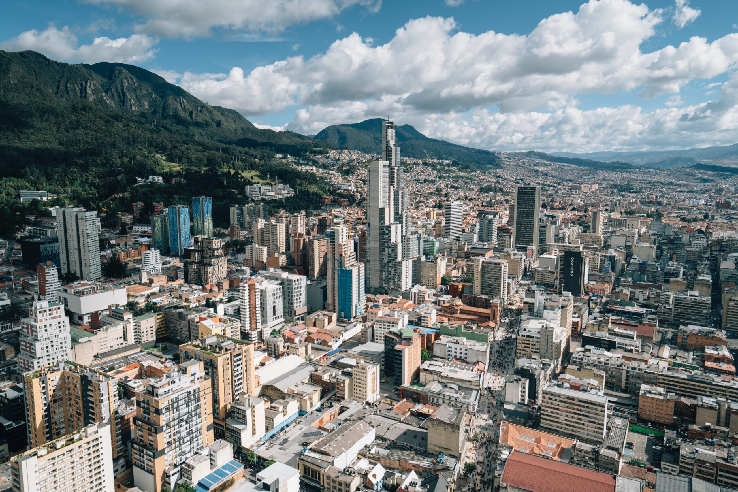 Bogota, Airport, Chapinero, 2560x1710 HD Desktop