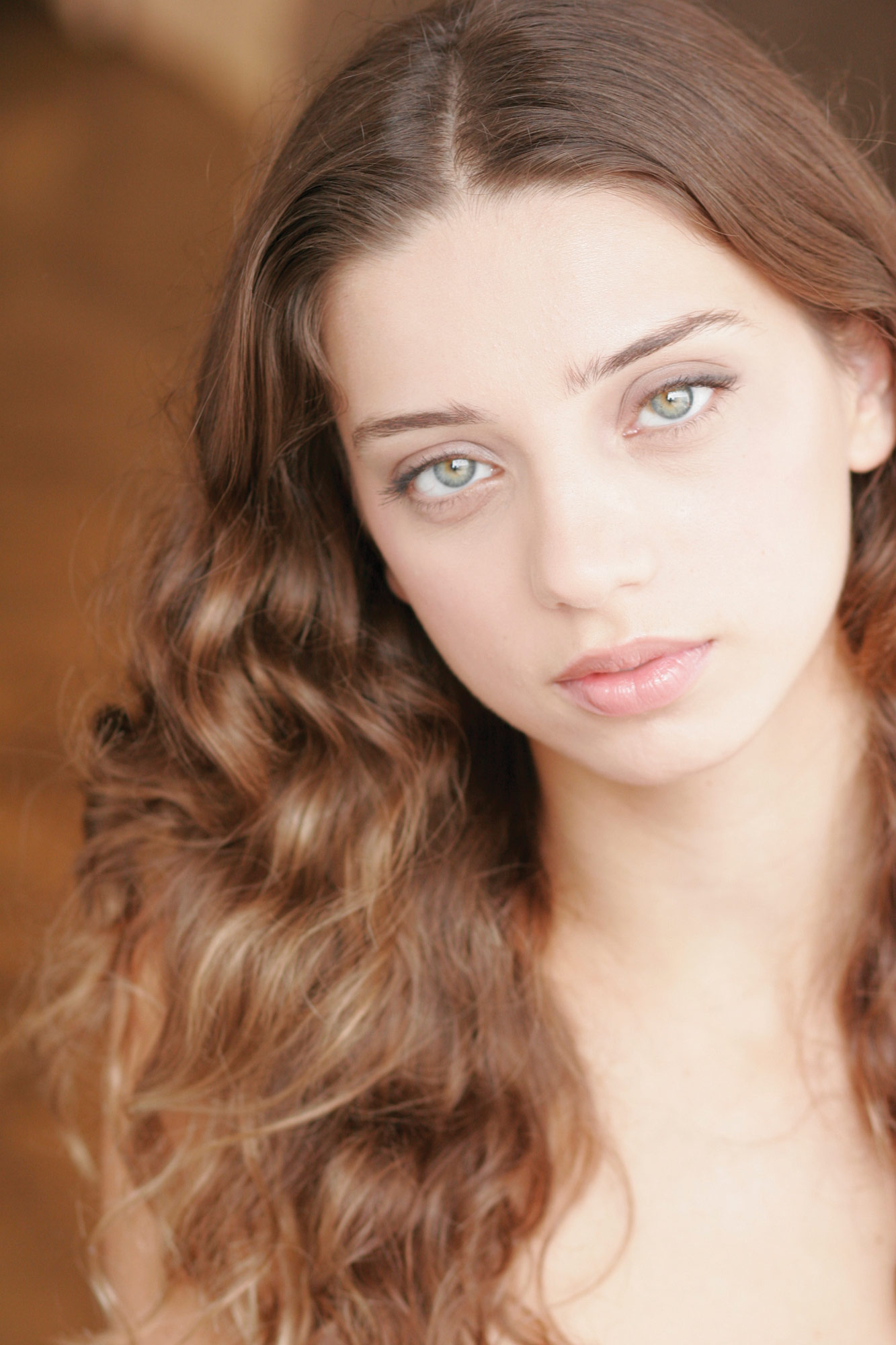 Angela Sarafyan, Movies, March 2013 stage, 1340x2000 HD Phone