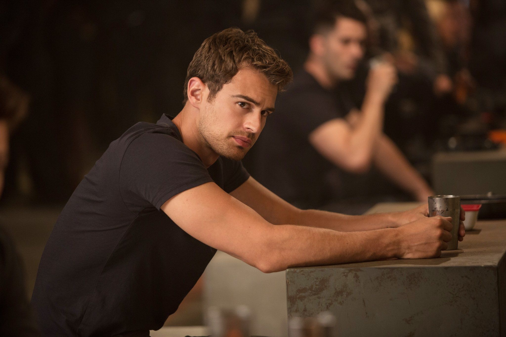 Four, Movies, Hero Complex, Theo James, 2050x1370 HD Desktop