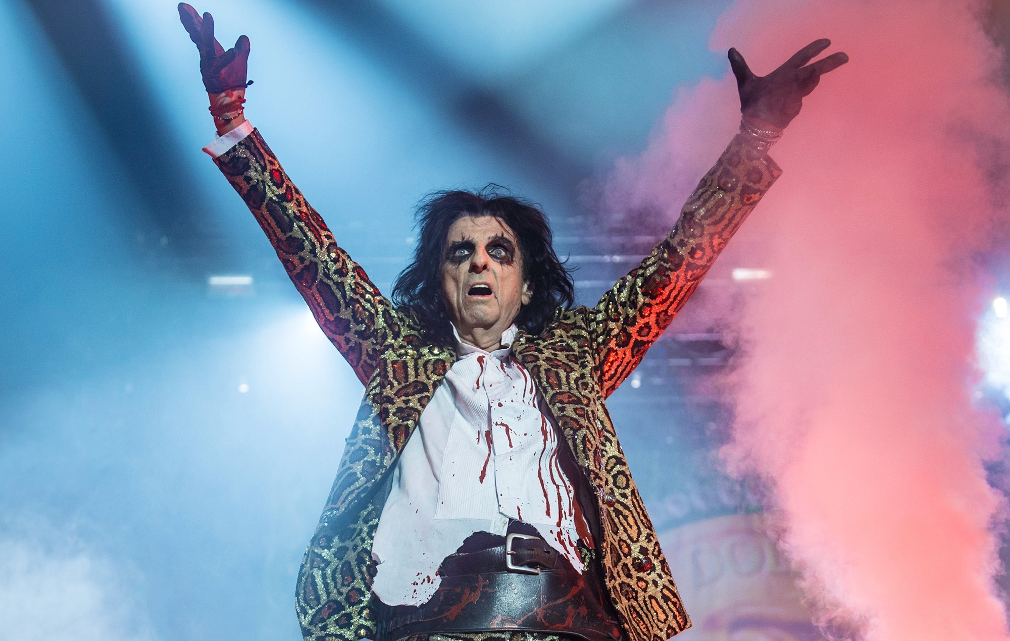 Wembley Arena, Alice Cooper Wallpaper, 2000x1270 HD Desktop