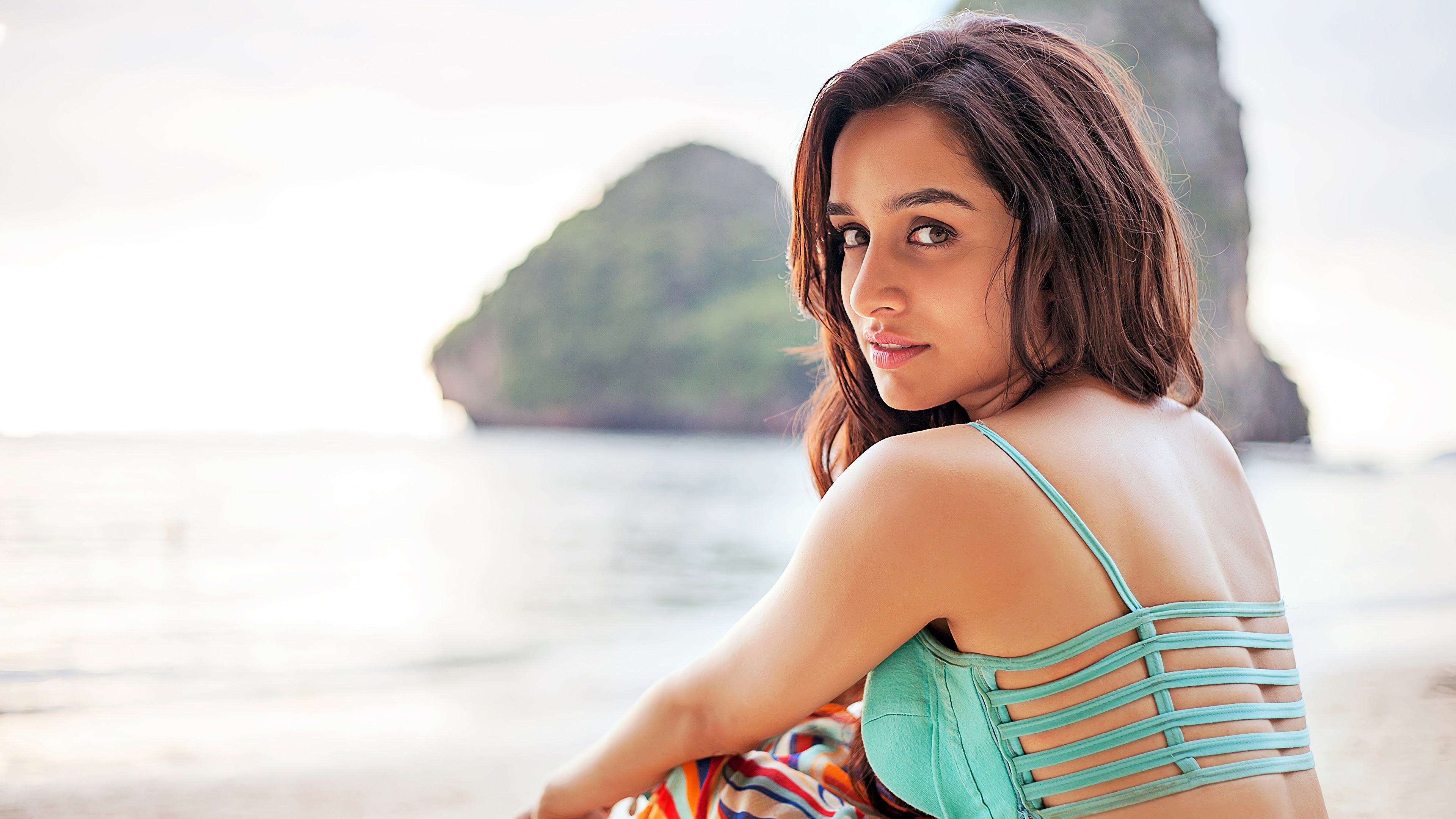 Shraddha Kapoor, strappy teal crop top, limestone karst island, 4K Desktop wallpaper