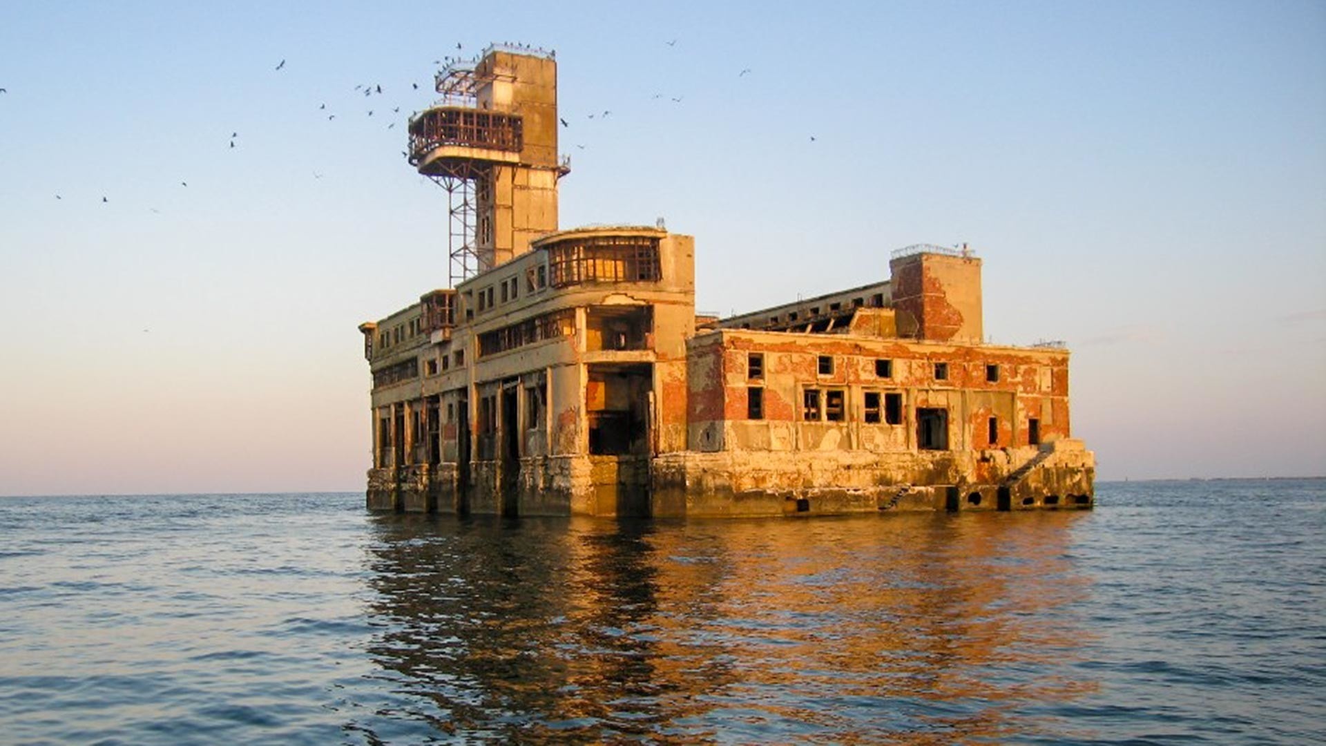 Caspian Sea, Abandoned places, South Russia, Lutherian church, 1920x1080 Full HD Desktop