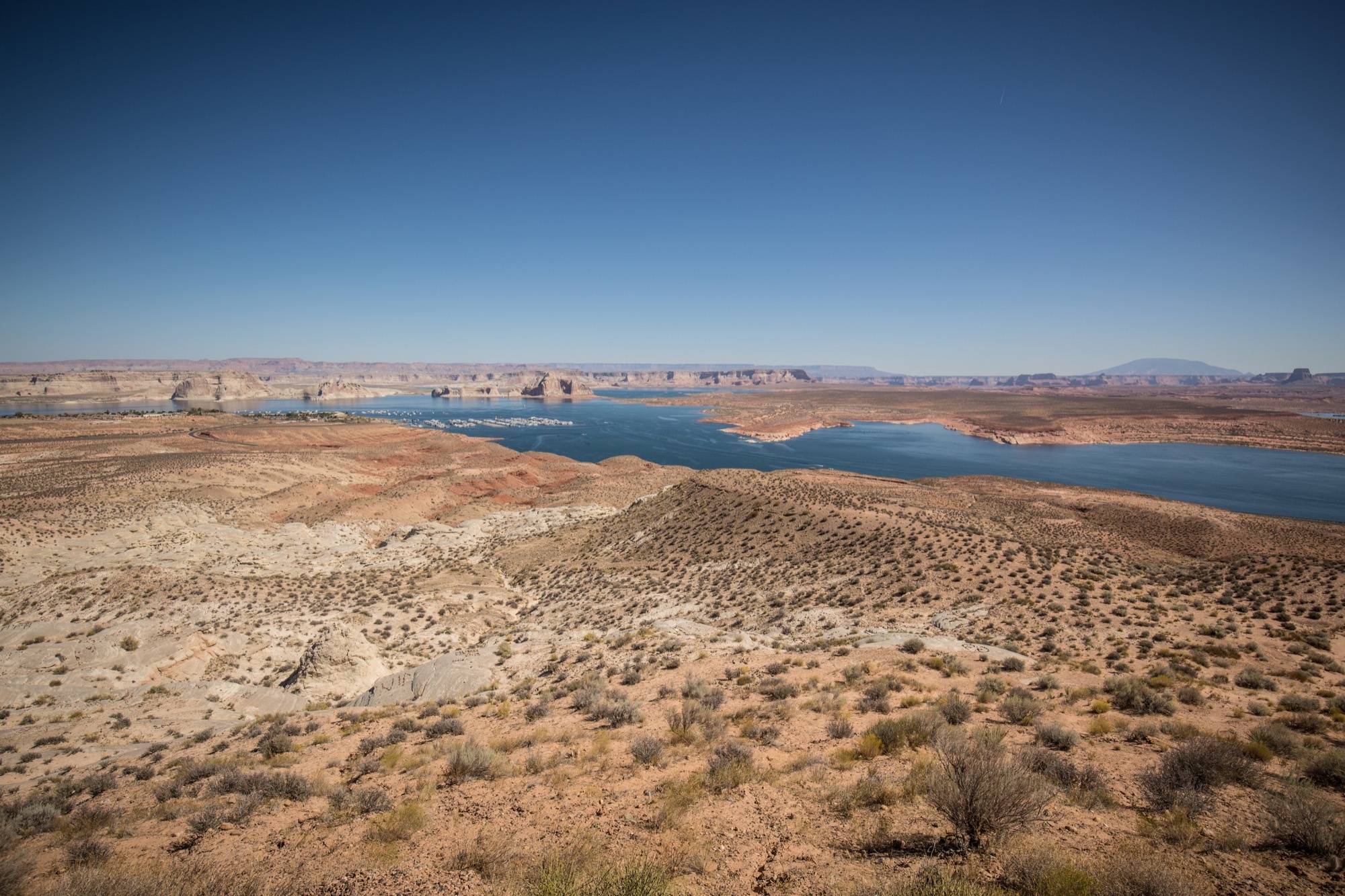 Lake Mead, Road trip highlight, Lake Powell connection, Vinz's travel blog, 2000x1340 HD Desktop