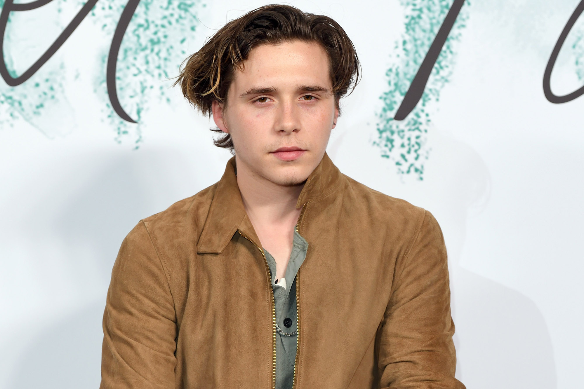 Brooklyn Beckham, Fashion photography, Internship, Page six, 2000x1340 HD Desktop