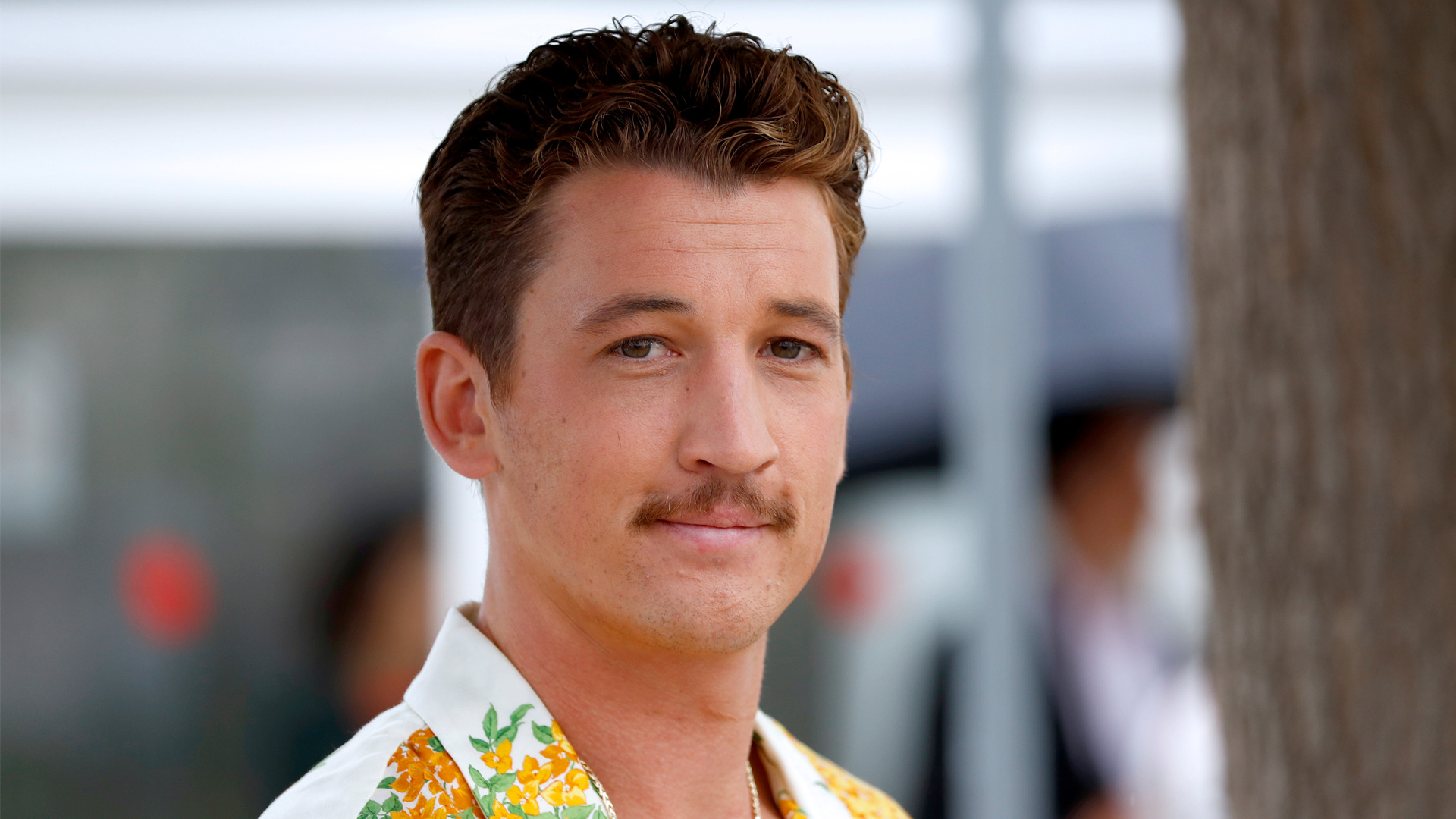 Miles Teller, Mistakenly Mad, Taylor Swift Vid, Fans, 1920x1080 Full HD Desktop