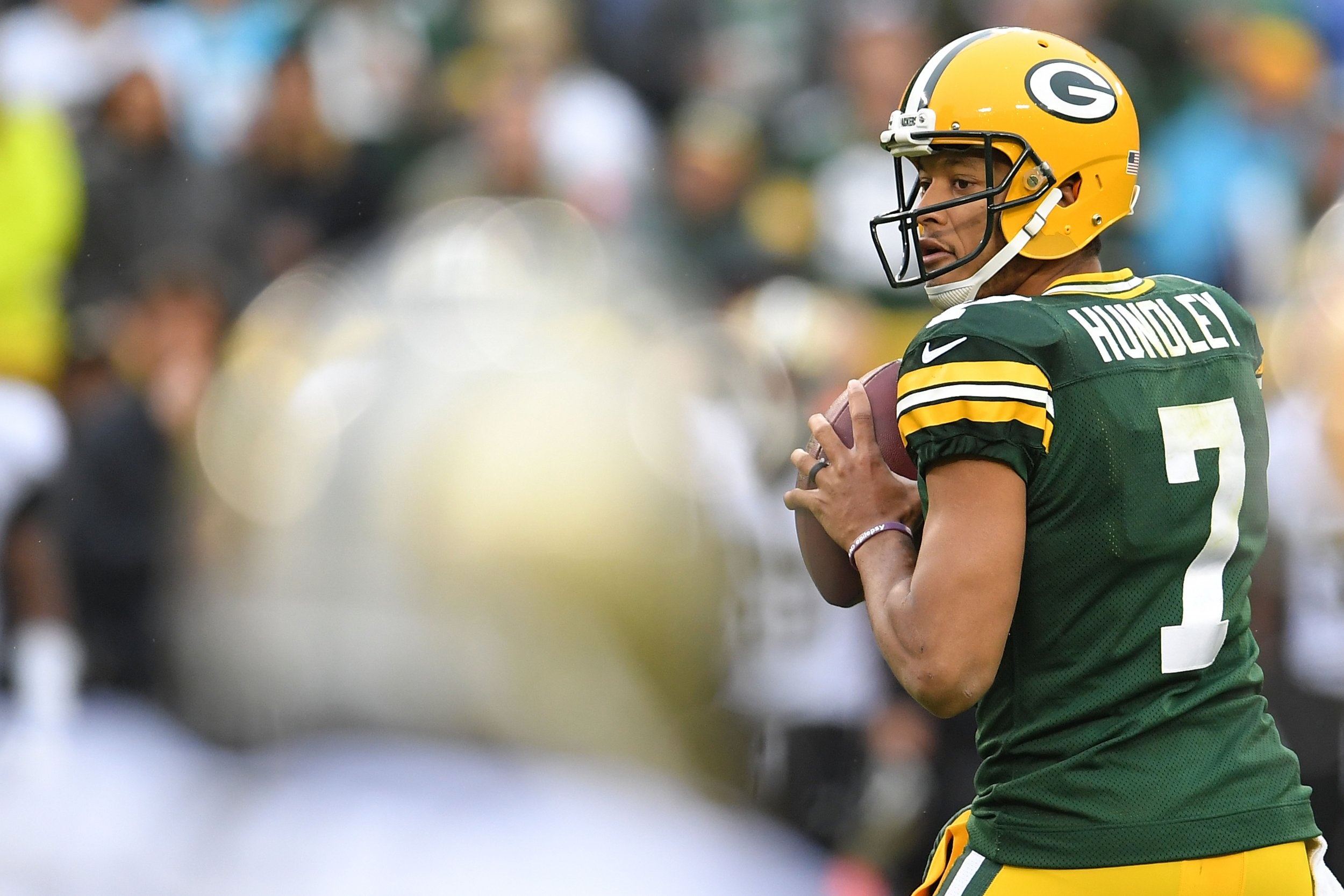 Brett Hundley, Colin Kaepernick, Quarterback rivalry, NFL comparison, 2500x1670 HD Desktop