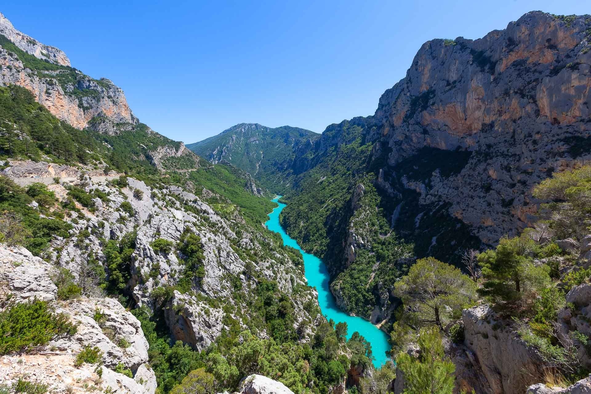 Verdon Regional Park, Beautiful hotel location, Scenic views, Charm of Moustiers-Sainte-Marie, 1920x1280 HD Desktop