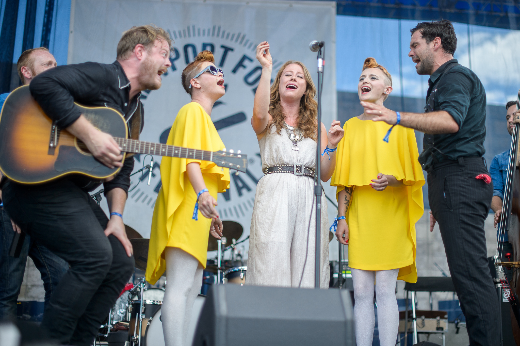 The Lone Bellow, Live performance, Newport Folk Festival, 2050x1370 HD Desktop