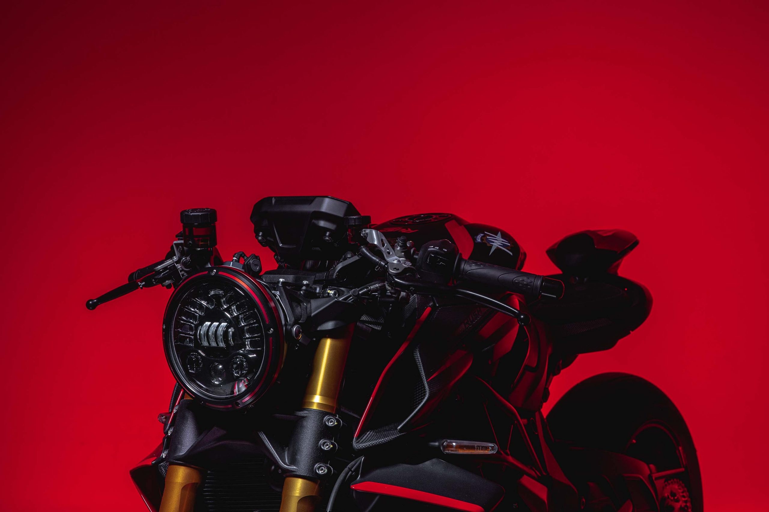 MV Agusta Rush 1000, Bike enthusiast's delight, June delivery, Asphalt u0026 rubber, 2560x1710 HD Desktop