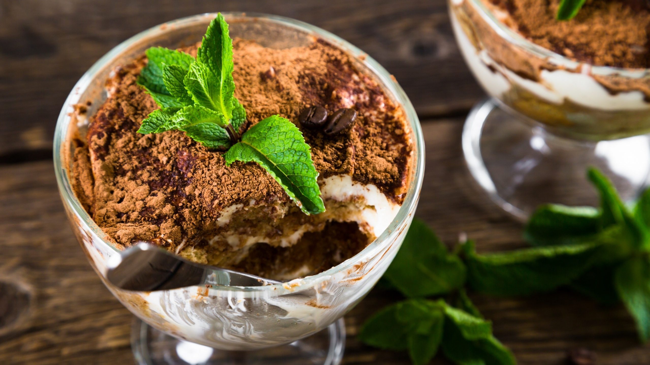 Bratapfel delight, Creamy tiramisu, Perfect combination, Exquisite taste, 2560x1440 HD Desktop