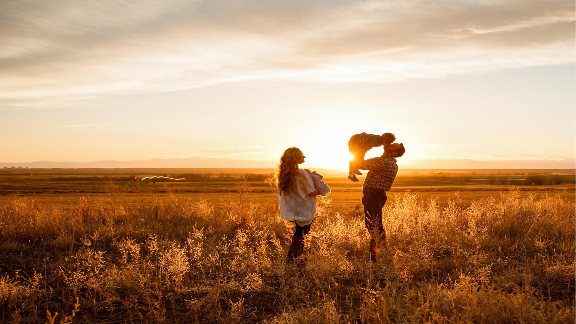 Full HD family, Heartwarming memories, Cherished moments, Family love, 1950x1100 HD Desktop