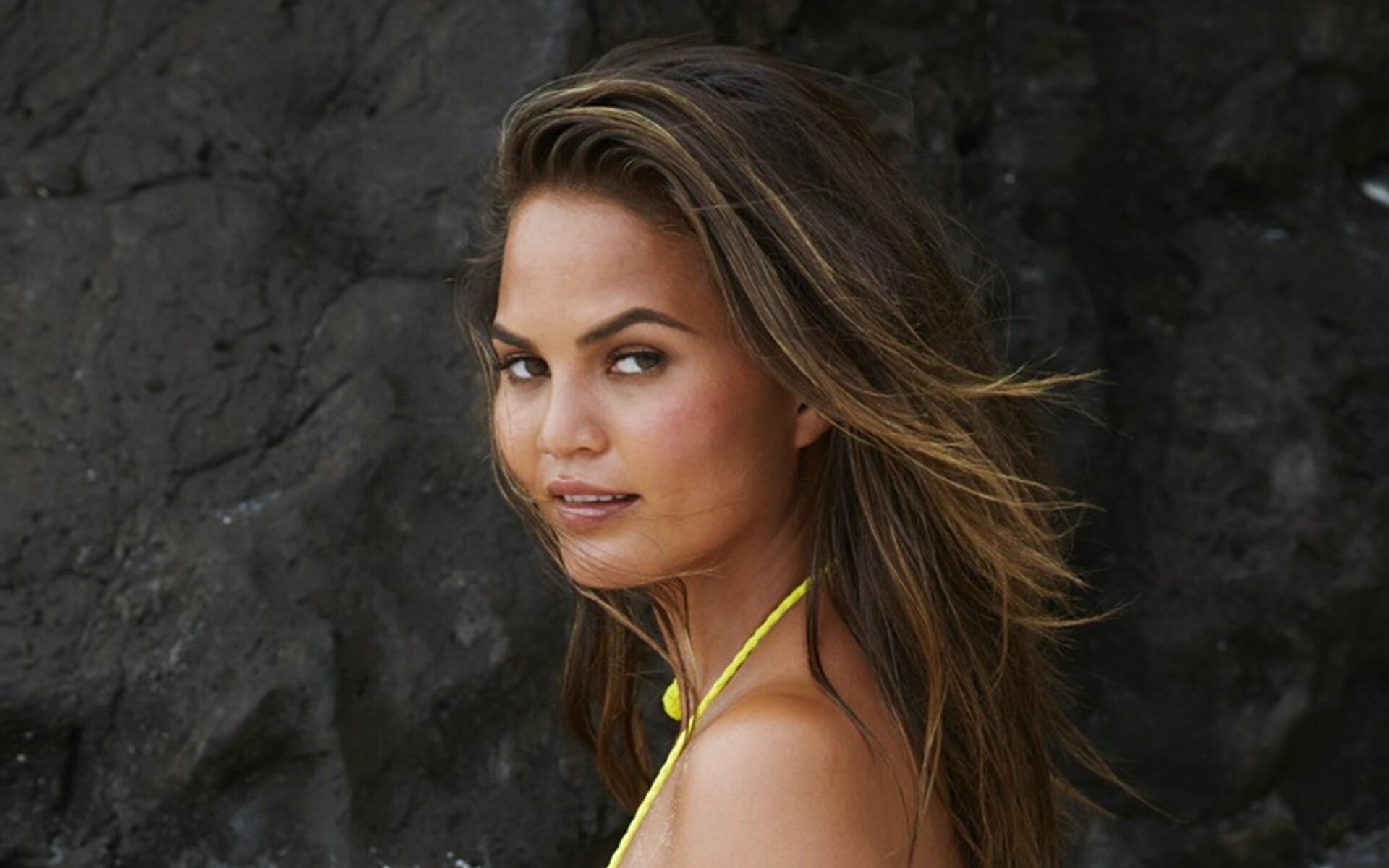 Vibrant wallpapers, Sarah Johnson's post, Stunning Chrissy Teigen, 1920x1200 HD Desktop