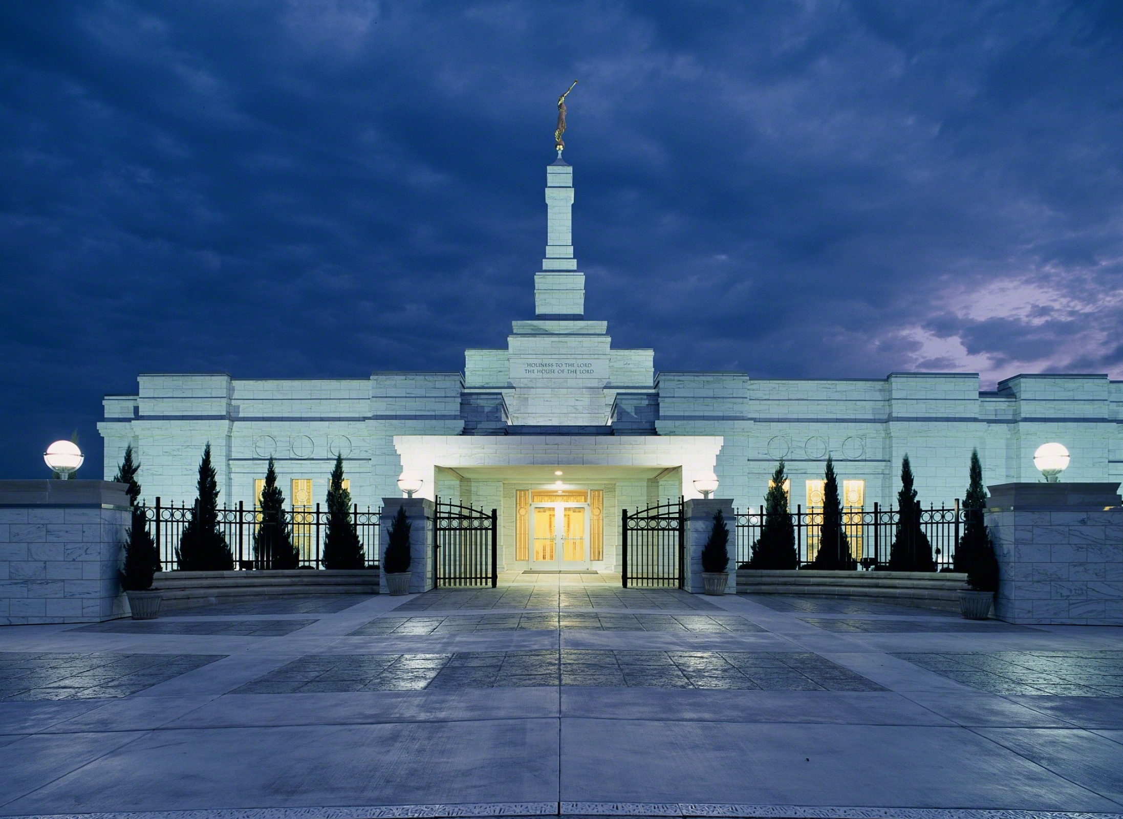 Oklahoma City, Oklahoma Temple, Evening, 2200x1600 HD Desktop