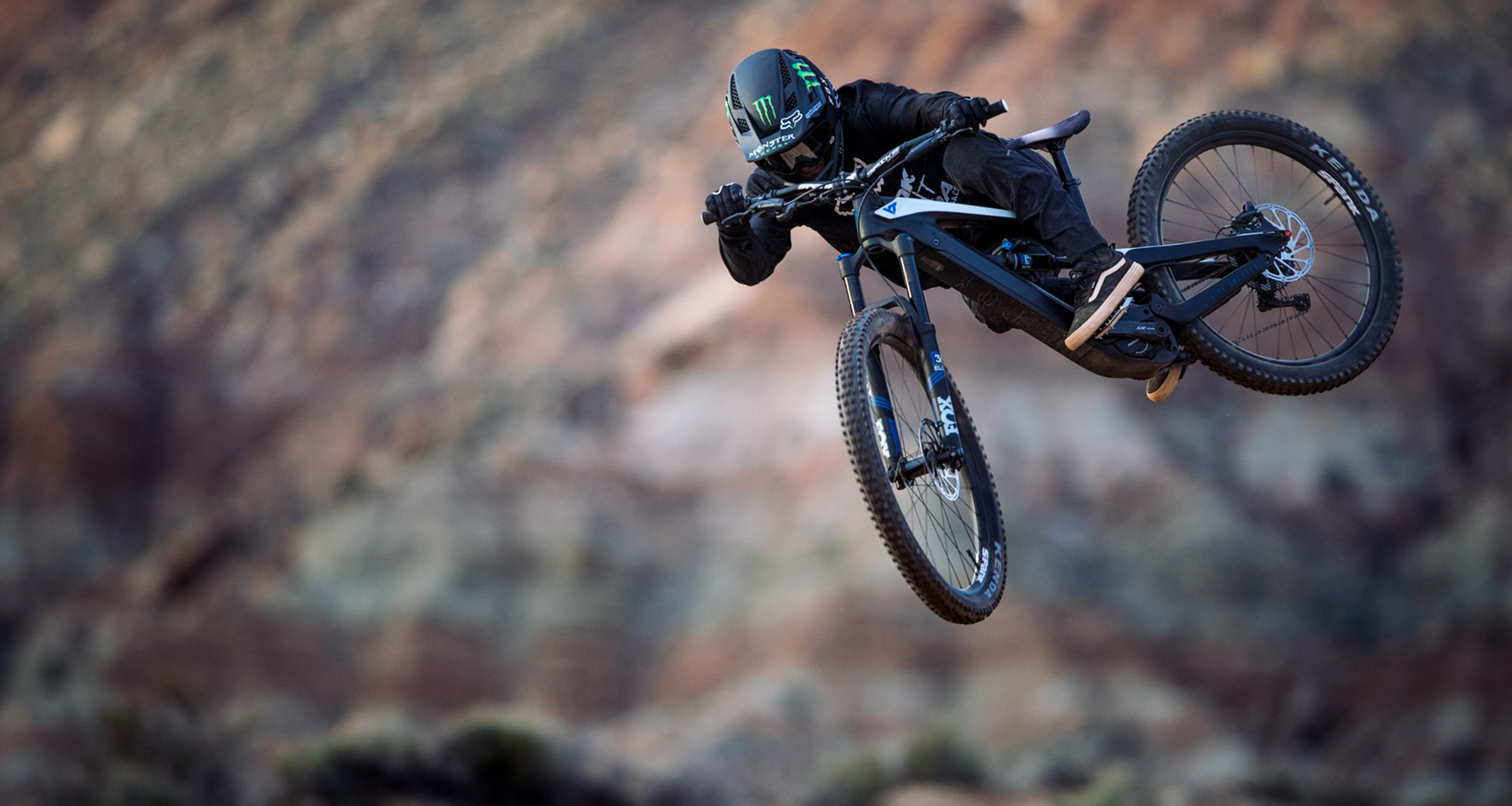YT Bikes, Ethan Nell, Freeriding in Utah, YT Decoy e-bike, 2400x1280 HD Desktop