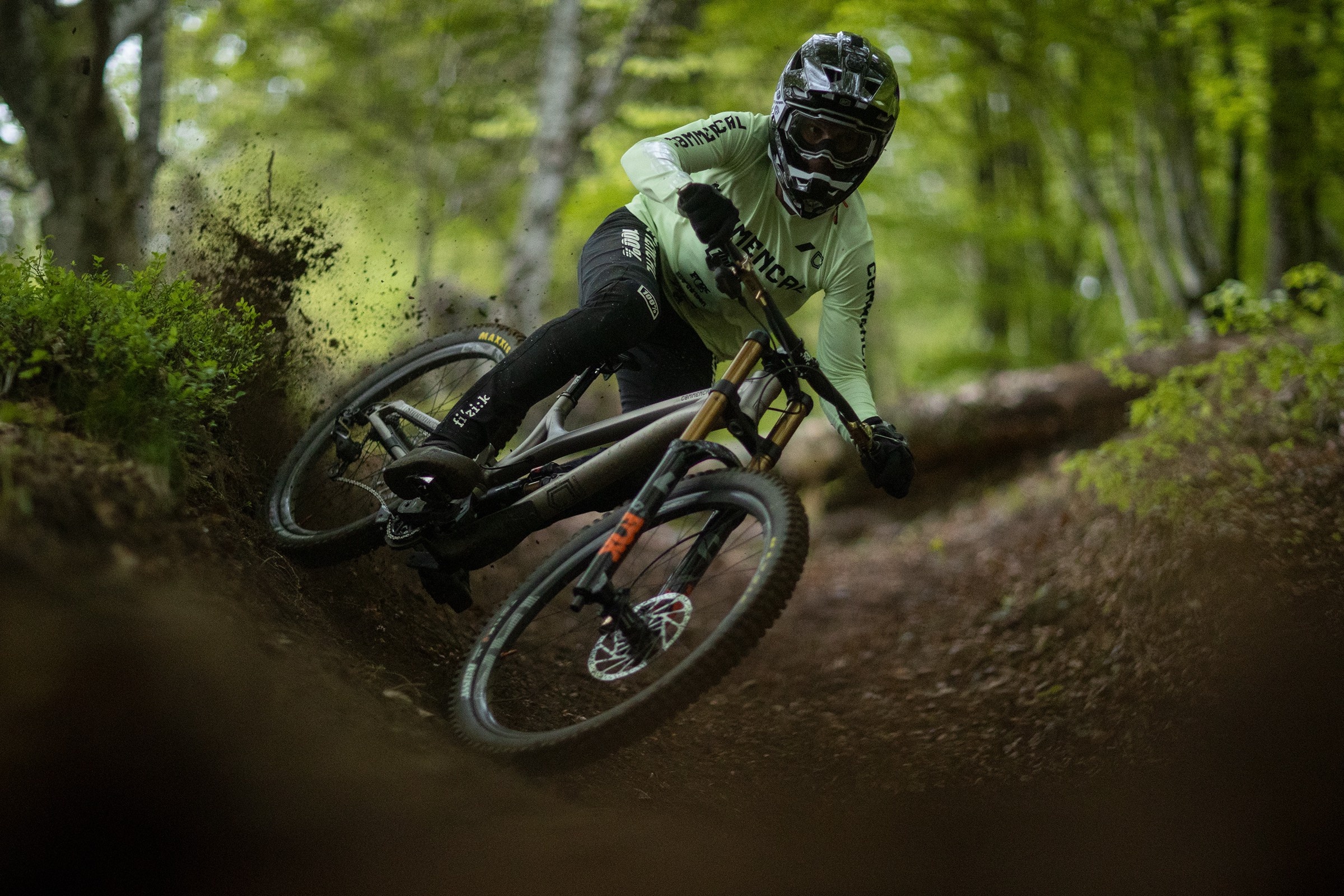 Commencal, Sports brand, Commencal segment project, Mountain biking, 2400x1600 HD Desktop