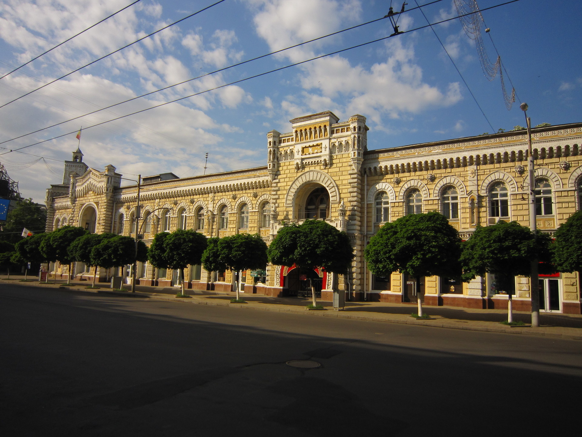 Chisinau exploration, Moldova experience, Mariana Erasmus, European capital, 1920x1440 HD Desktop