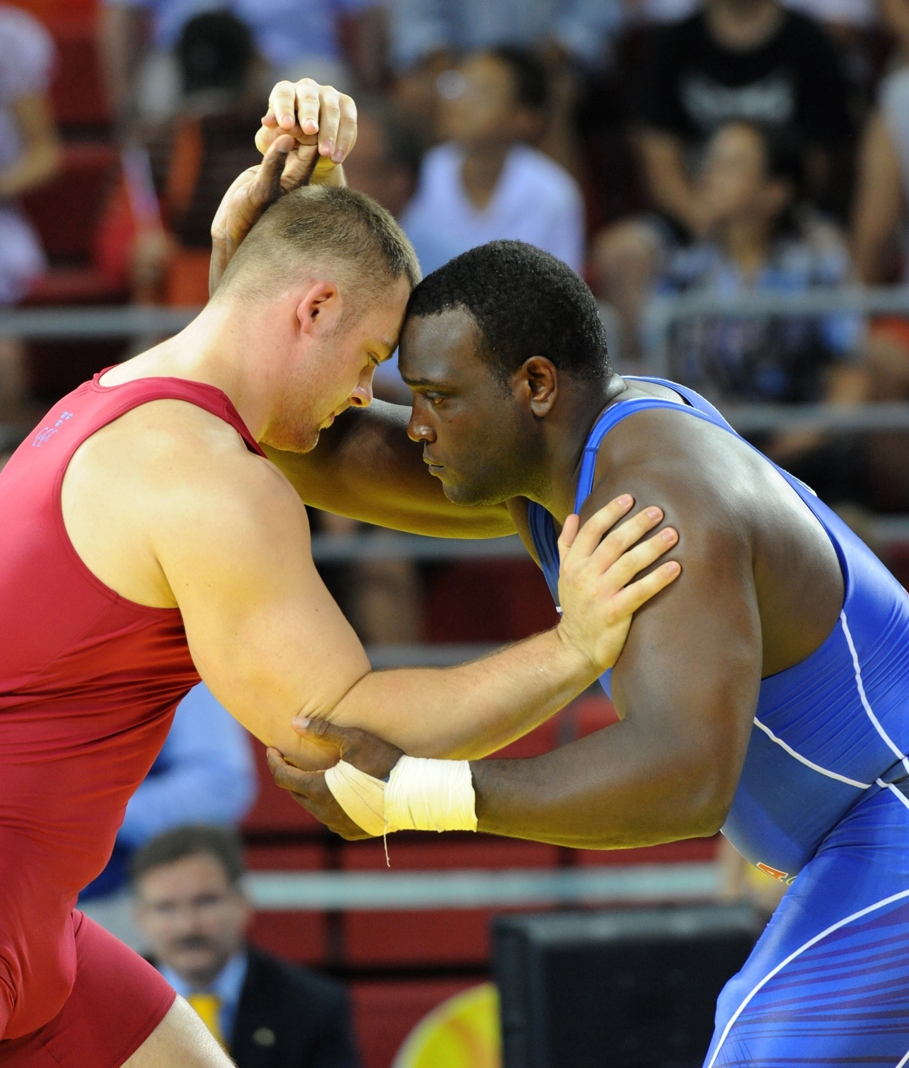 Dremiel Byers vs Jalmar Sjoberg, Greco-Roman Wrestling Wallpaper, 1790x2100 HD Phone