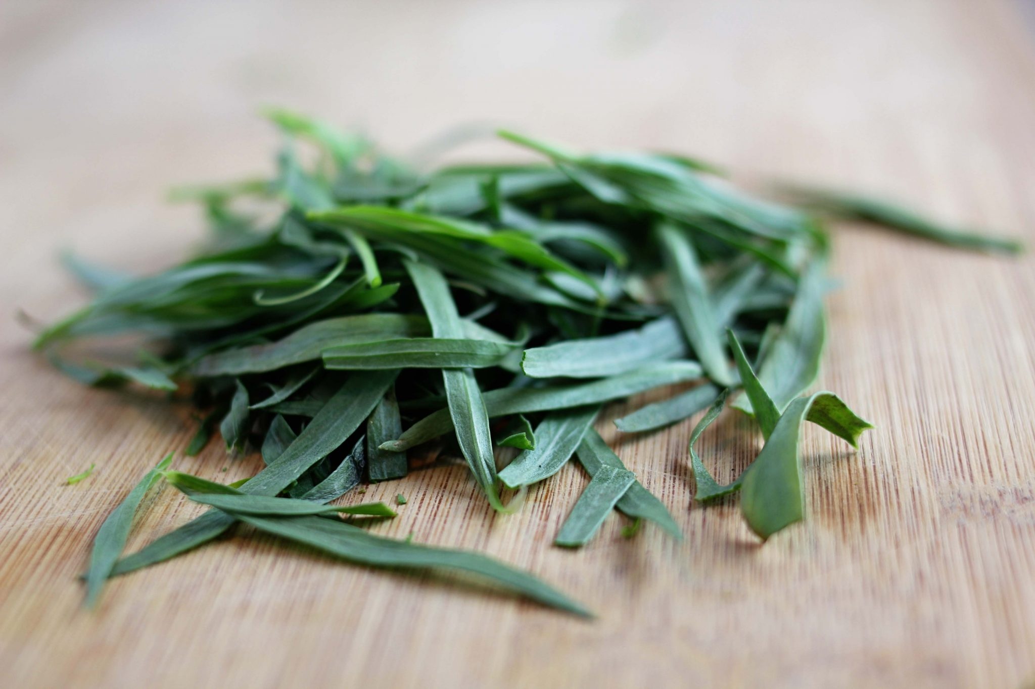 Tarragon herb, Free tarragon images, Tarragon download, Tarragon pictures, 2050x1370 HD Desktop