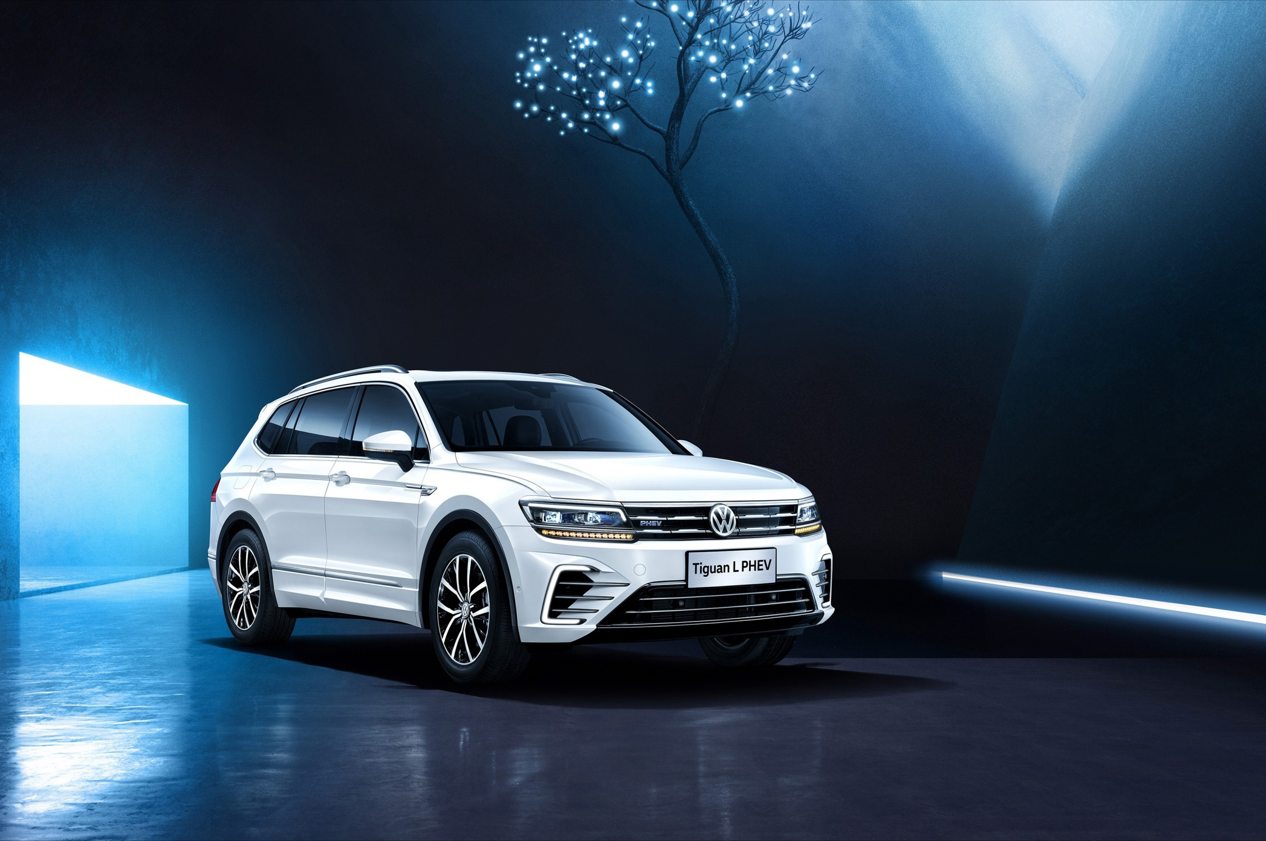 Plug-in Hybrid, Volkswagen Tiguan Wallpaper, 2560x1700 HD Desktop