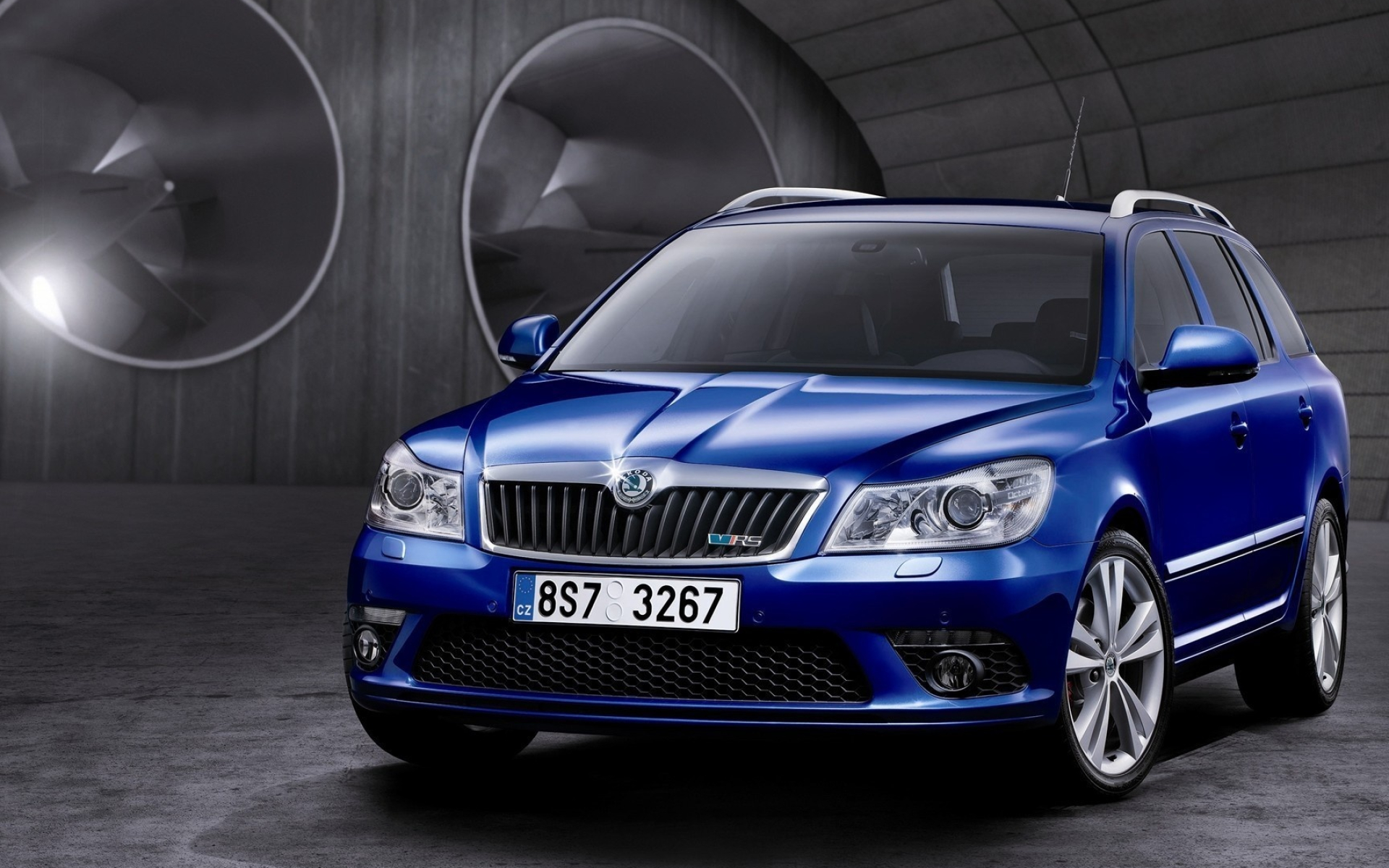 Skoda Octavia, Blue Octavia, Sedan and wagon, Czech car excellence, 1920x1200 HD Desktop