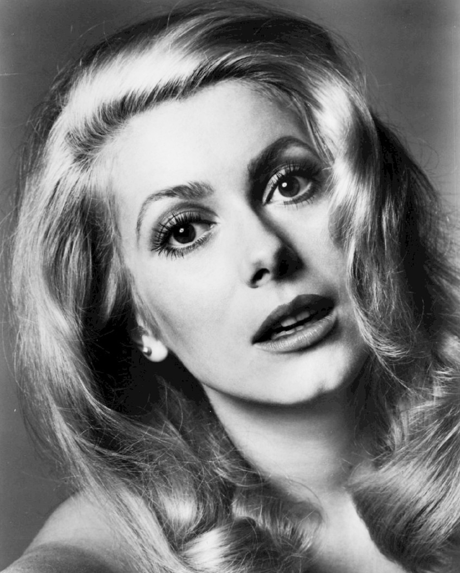 Catherine Deneuve, Famous actor, 1610x2000 HD Phone