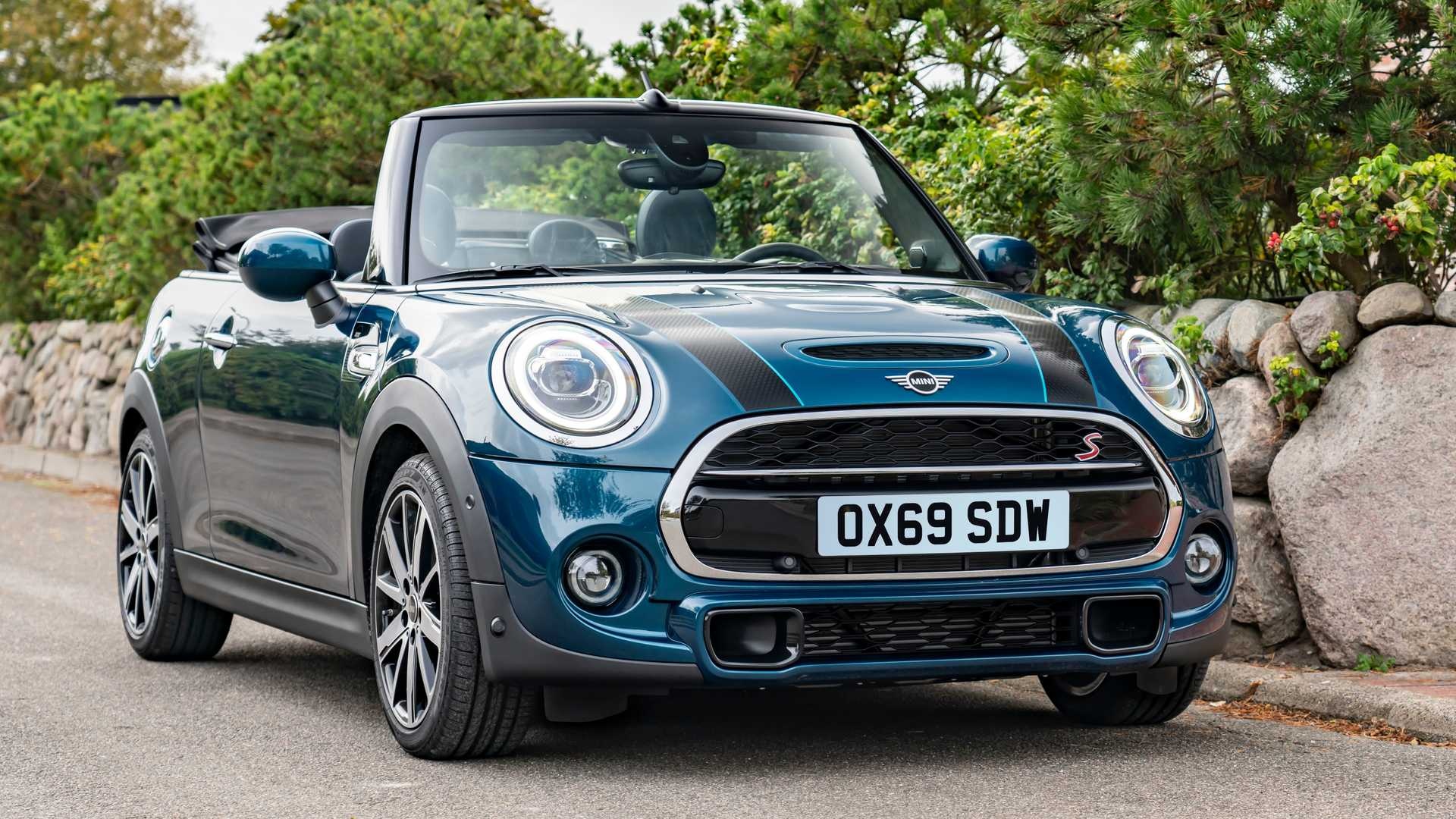 MINI Convertible, Sidewalk edition, New model, Open driving pleasure, 1920x1080 Full HD Desktop