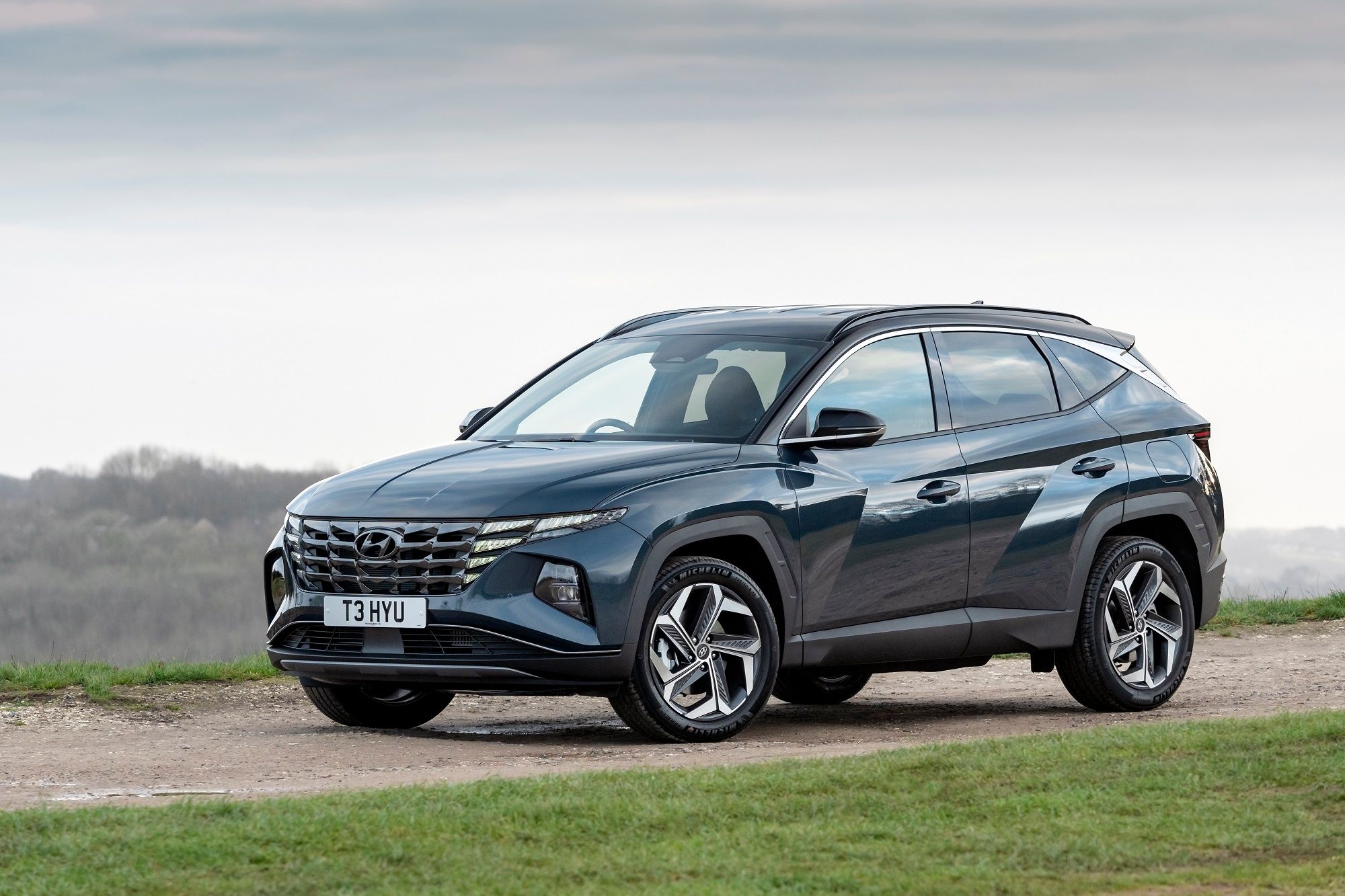 Hyundai Tucson, Specs and price, Cutting-edge features, Exceptional value, 2000x1340 HD Desktop