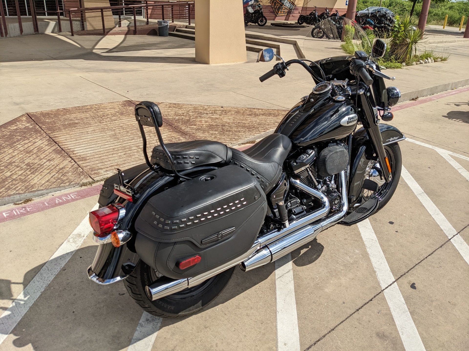 Harley-Davidson Heritage Classic 114, Used motorcycles, San Antonio, Vivid Black, 1920x1440 HD Desktop