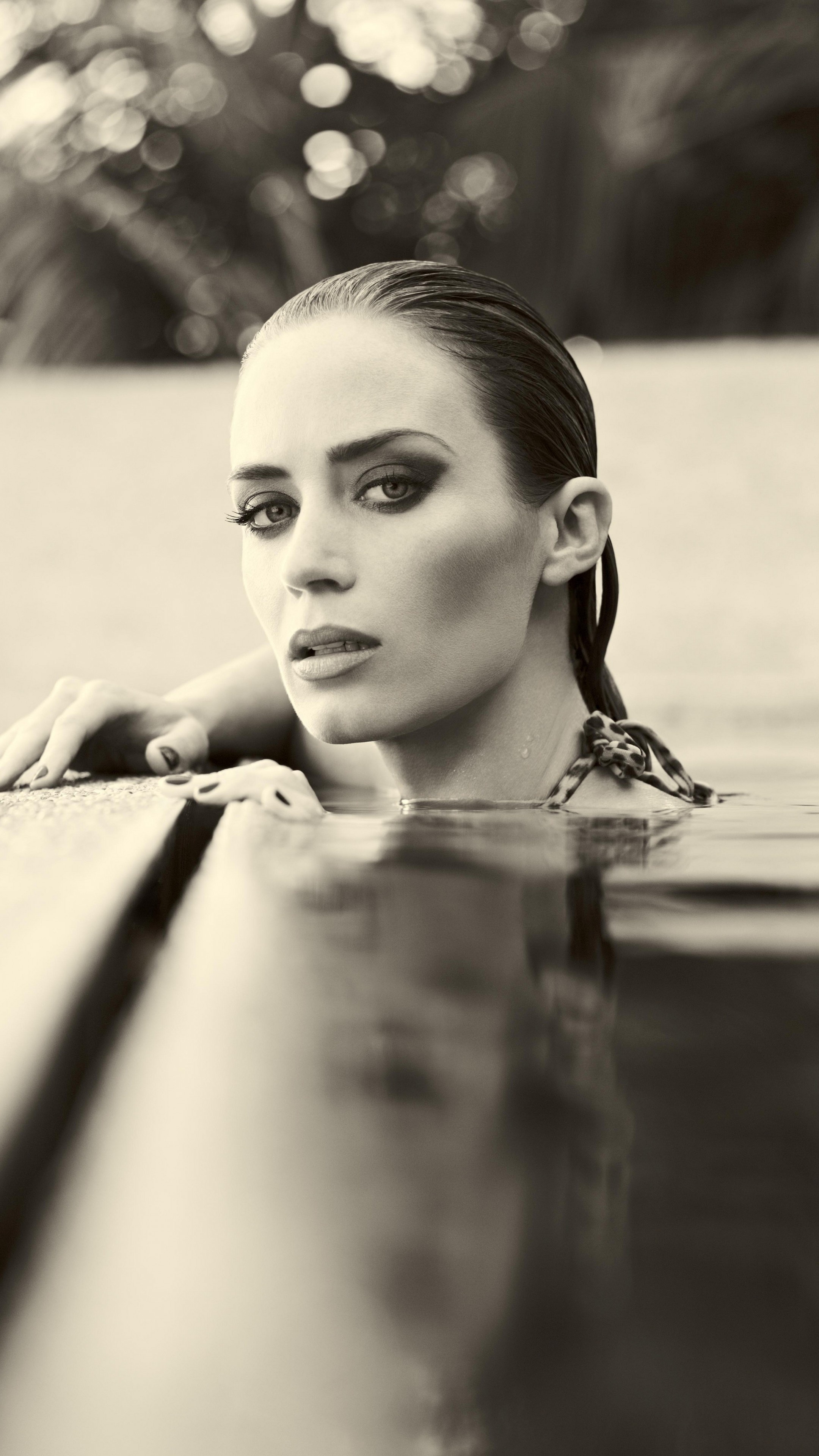 Emily Blunt, Wallpapers for mobile, 2160x3840 4K Phone