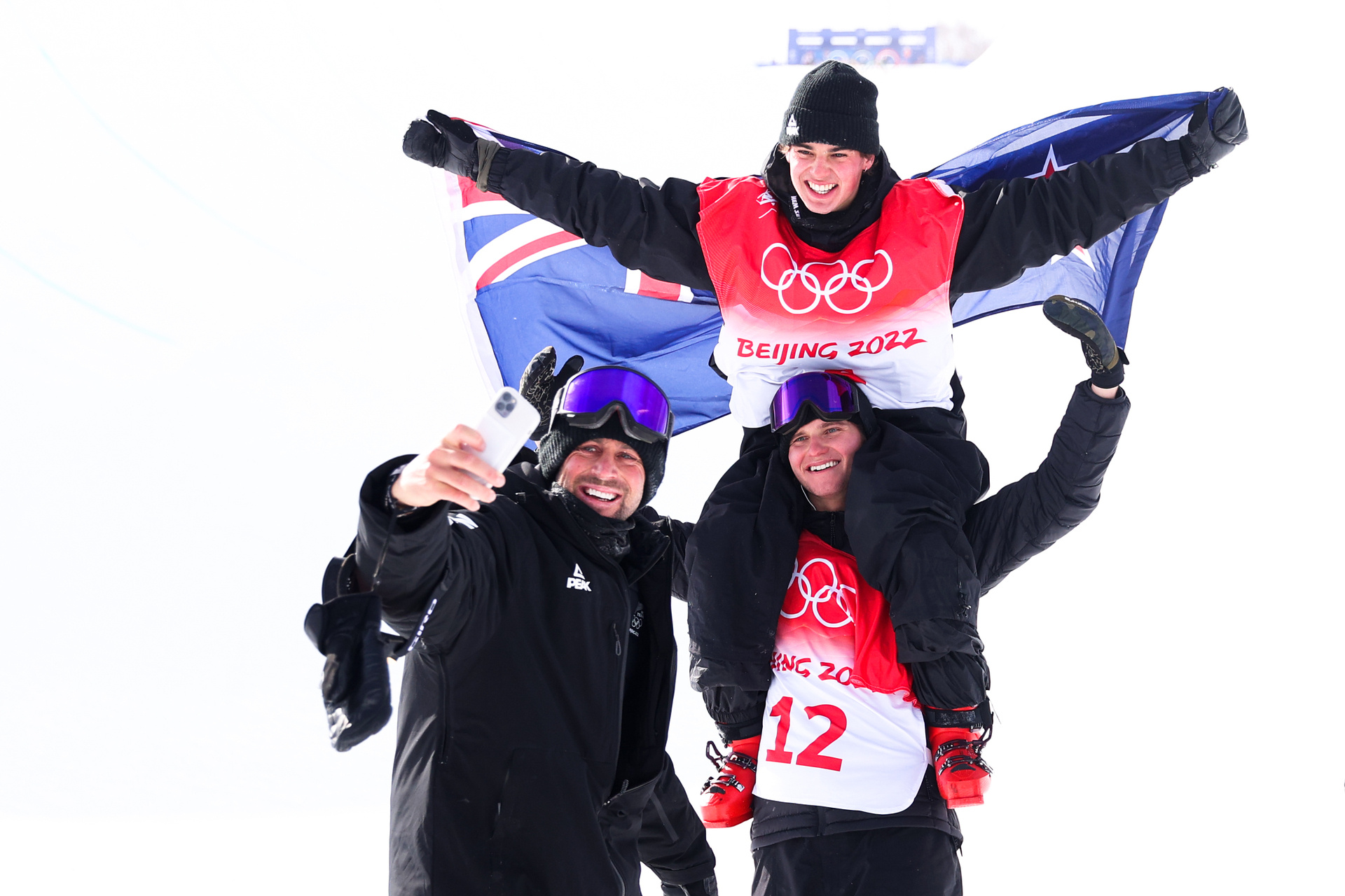 Nico Porteous, New Zealand, Olympic gold, Wholesome, 1920x1280 HD Desktop