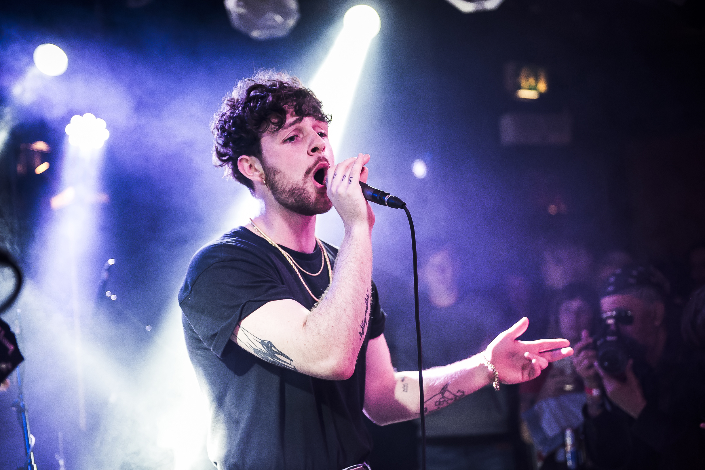 Tom Grennan, Love for Scots, Effortless Glasgow gig, 2450x1640 HD Desktop