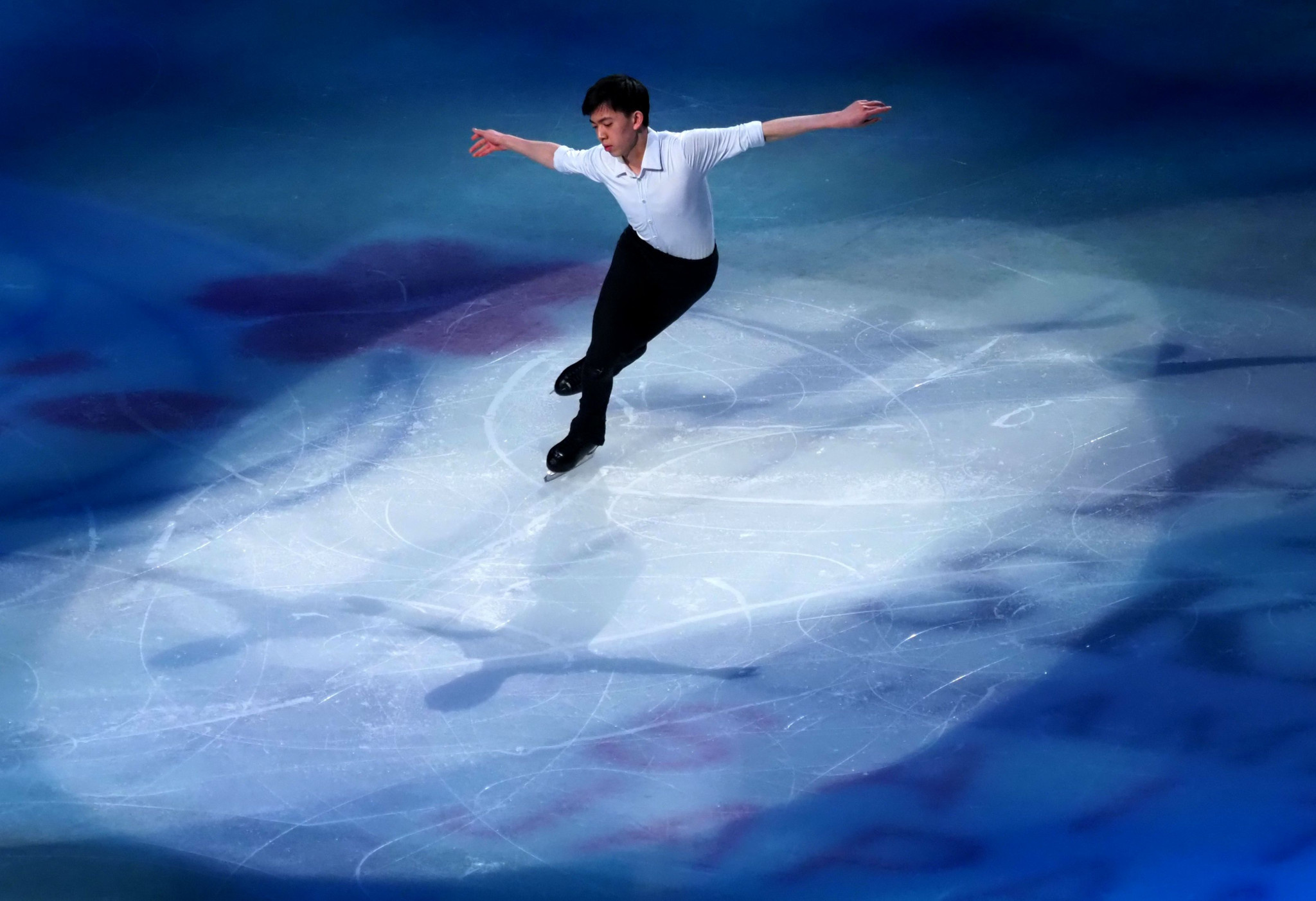 Heerenveen's honor, Speed skating championships, World stage, Future host, 2050x1410 HD Desktop