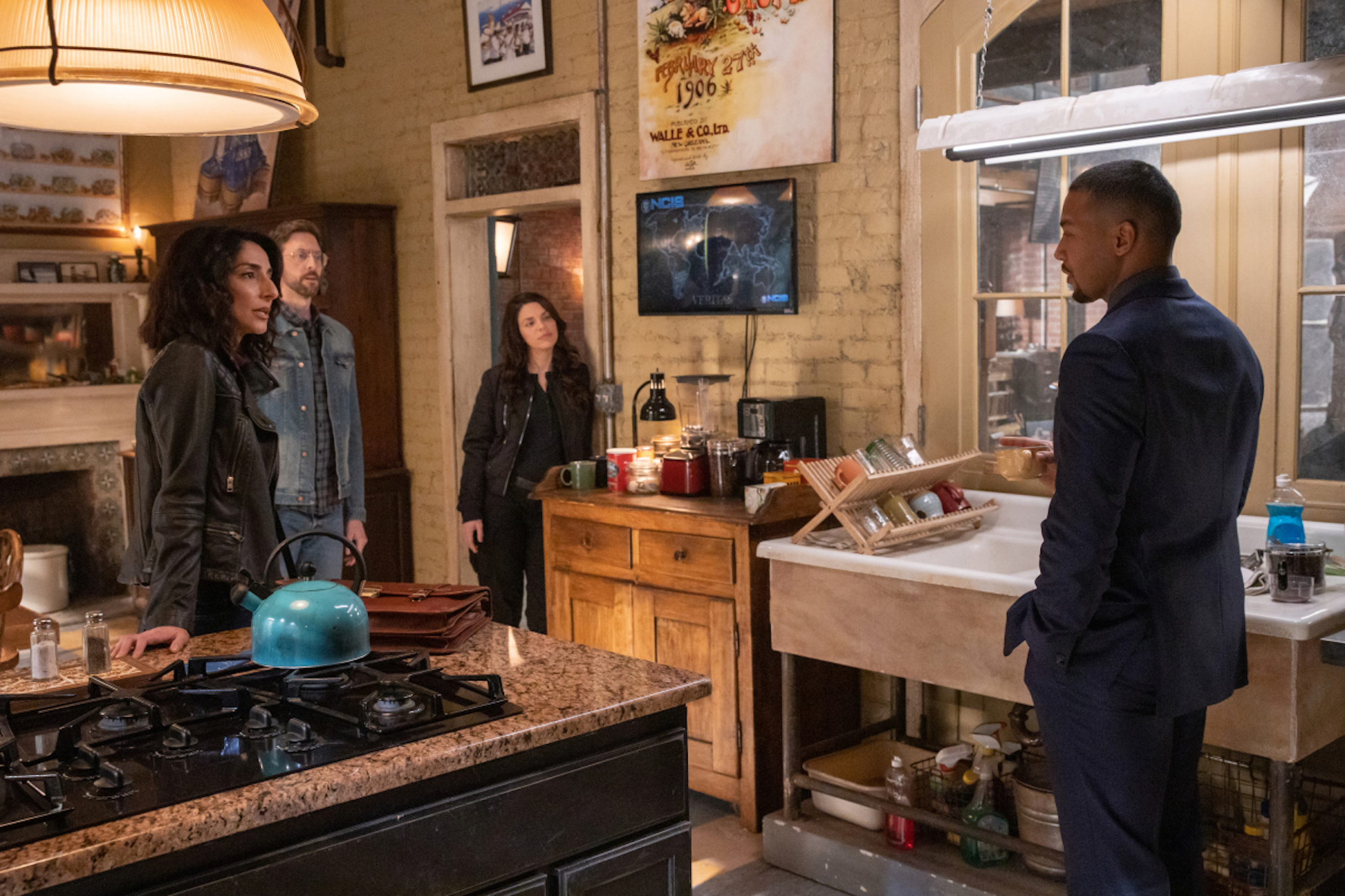 S06E14, NCIS: New Orleans Wallpaper, 2030x1360 HD Desktop