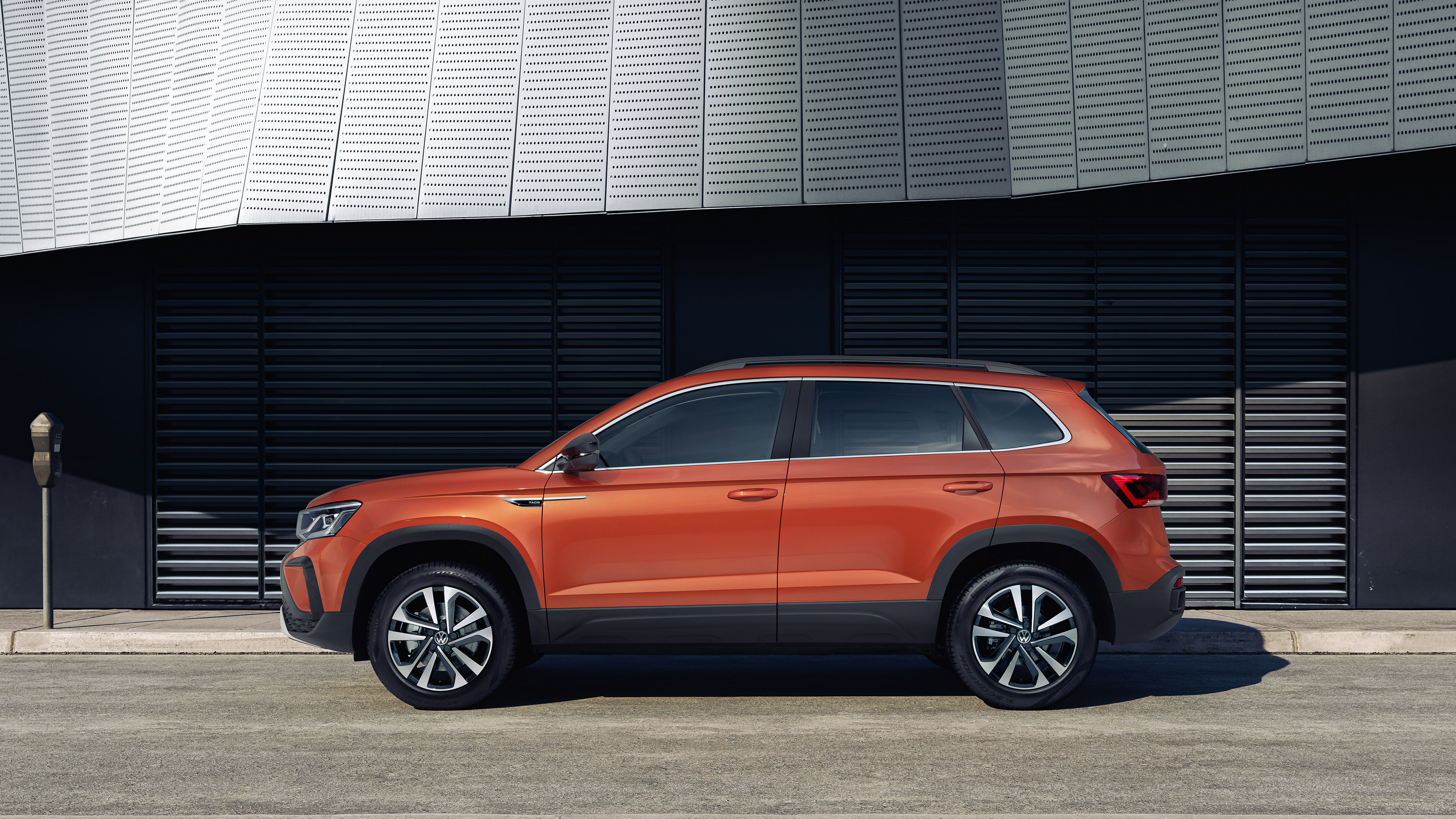 Volkswagen Taos, Striking beauty, Ignite your senses, Uncompromising performance, 3840x2160 4K Desktop