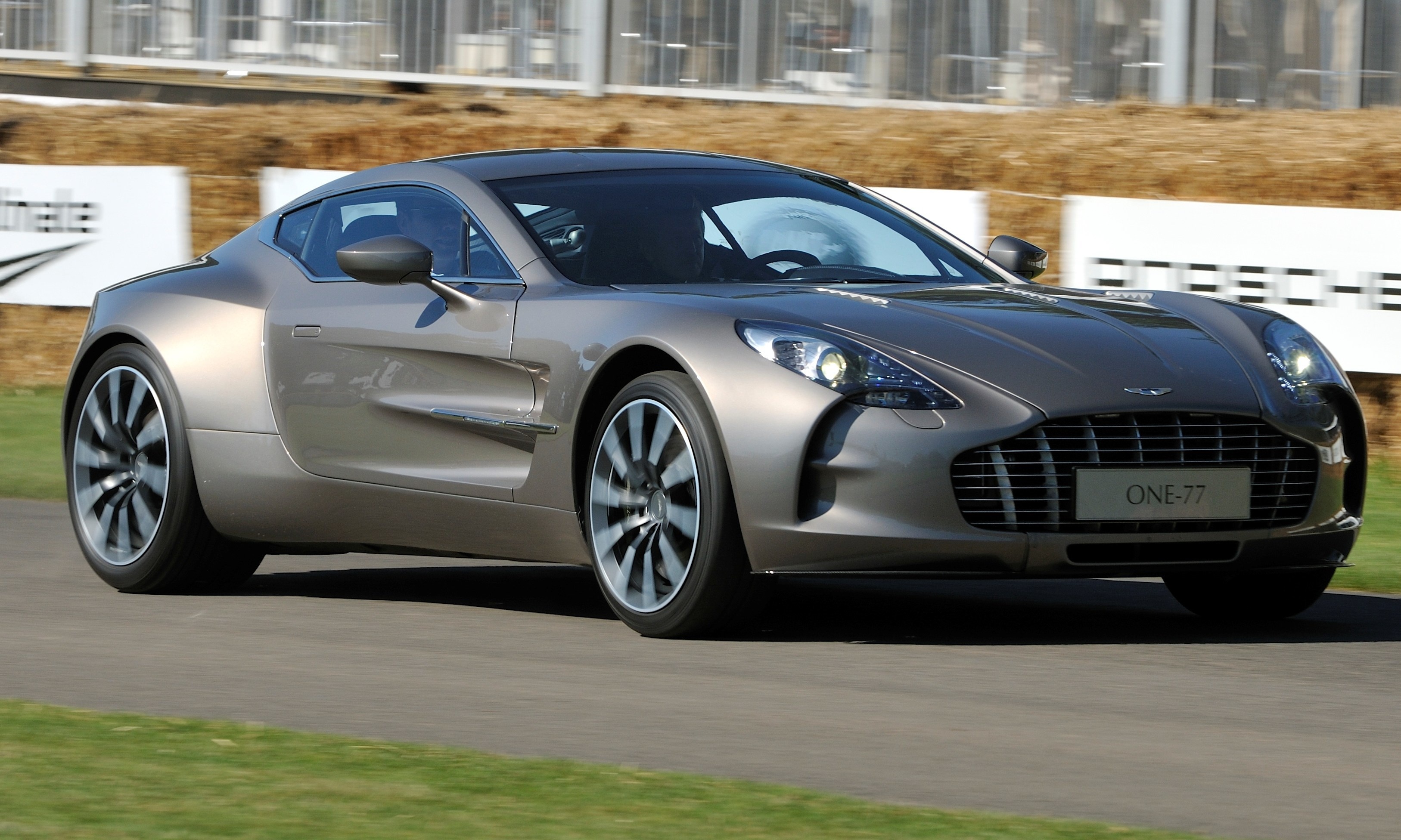 Aston Martin One-77, Stunning design, Luxury car photo, 3260x1960 HD Desktop